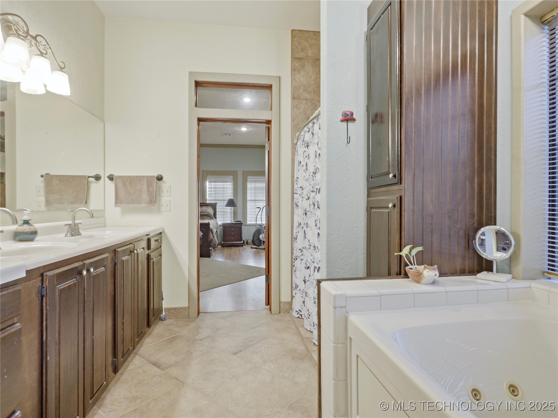 5792 W Lain Lake Road Atoka OK 74525