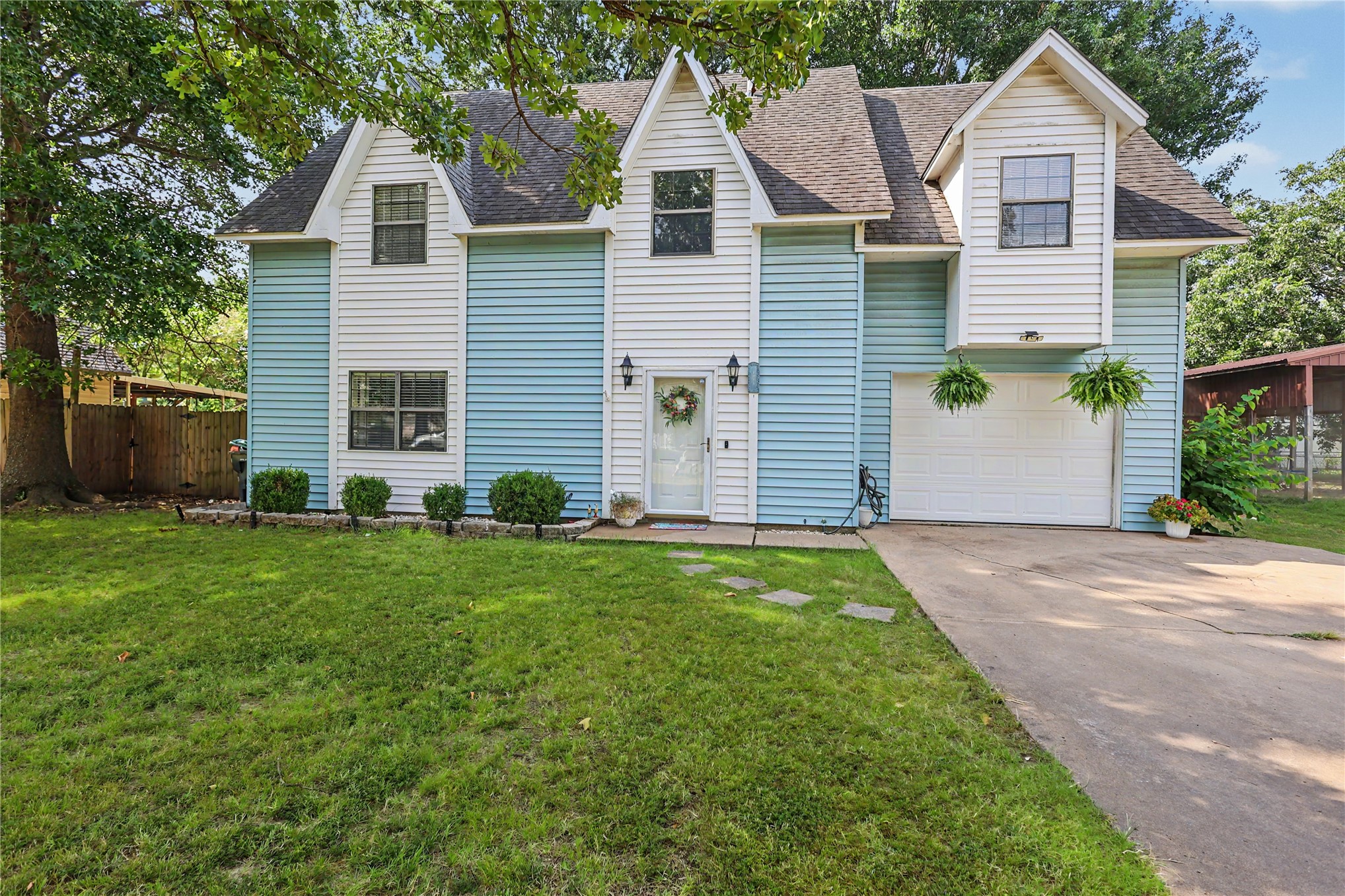 1218 E Boone Street Tahlequah OK 74464
