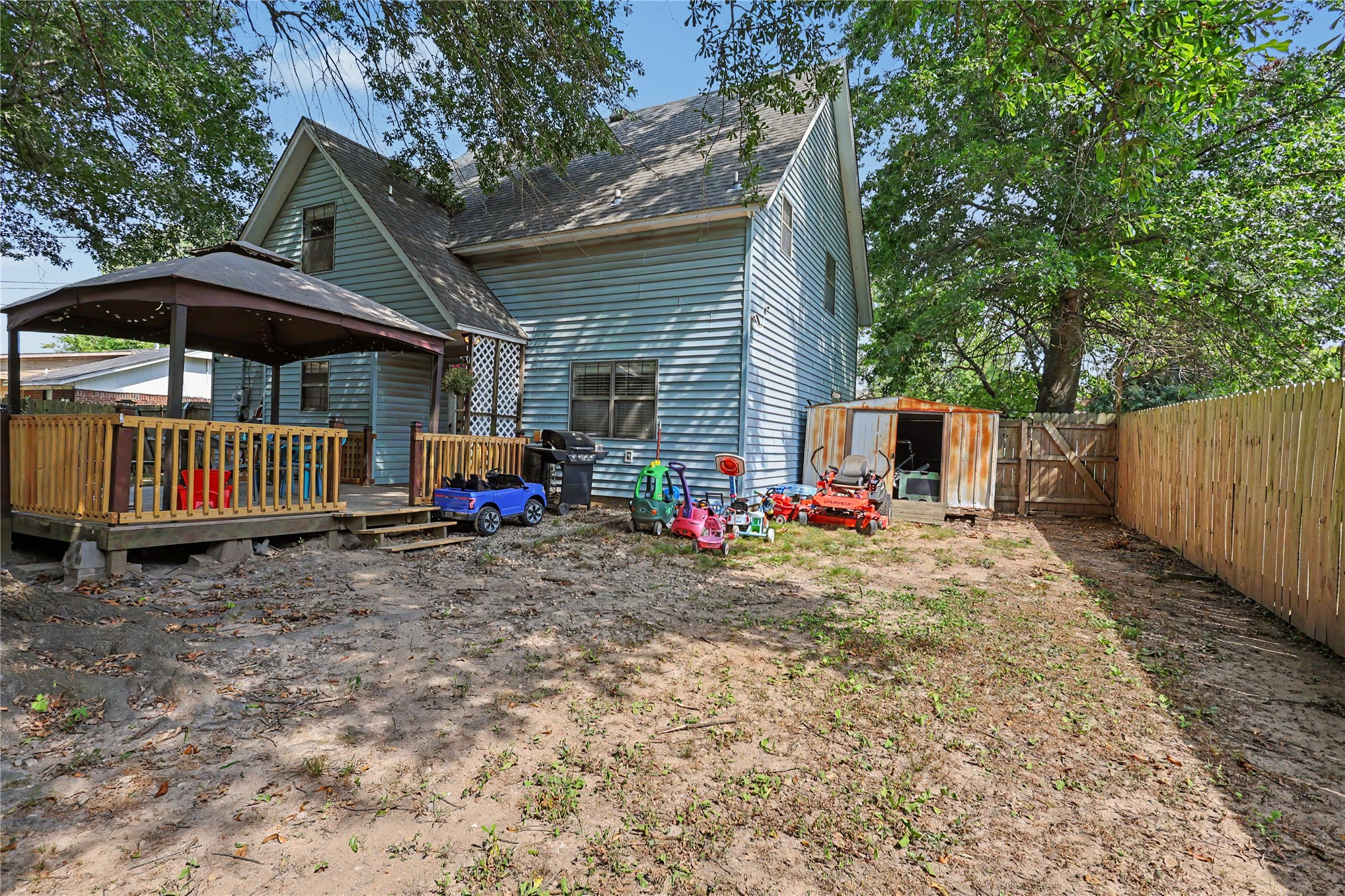 1218 E Boone Street Tahlequah OK 74464