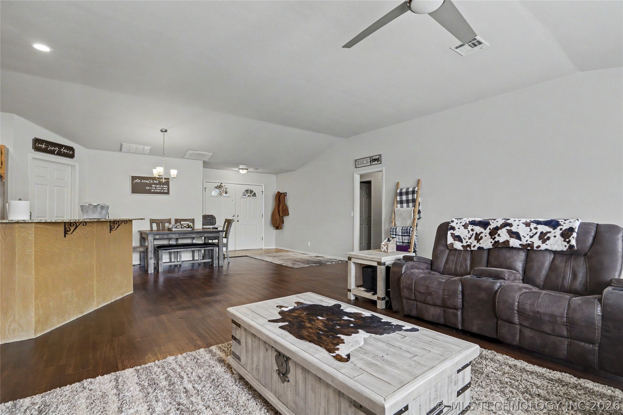 3919 S Rolling Oaks Drive S Tulsa OK 74107