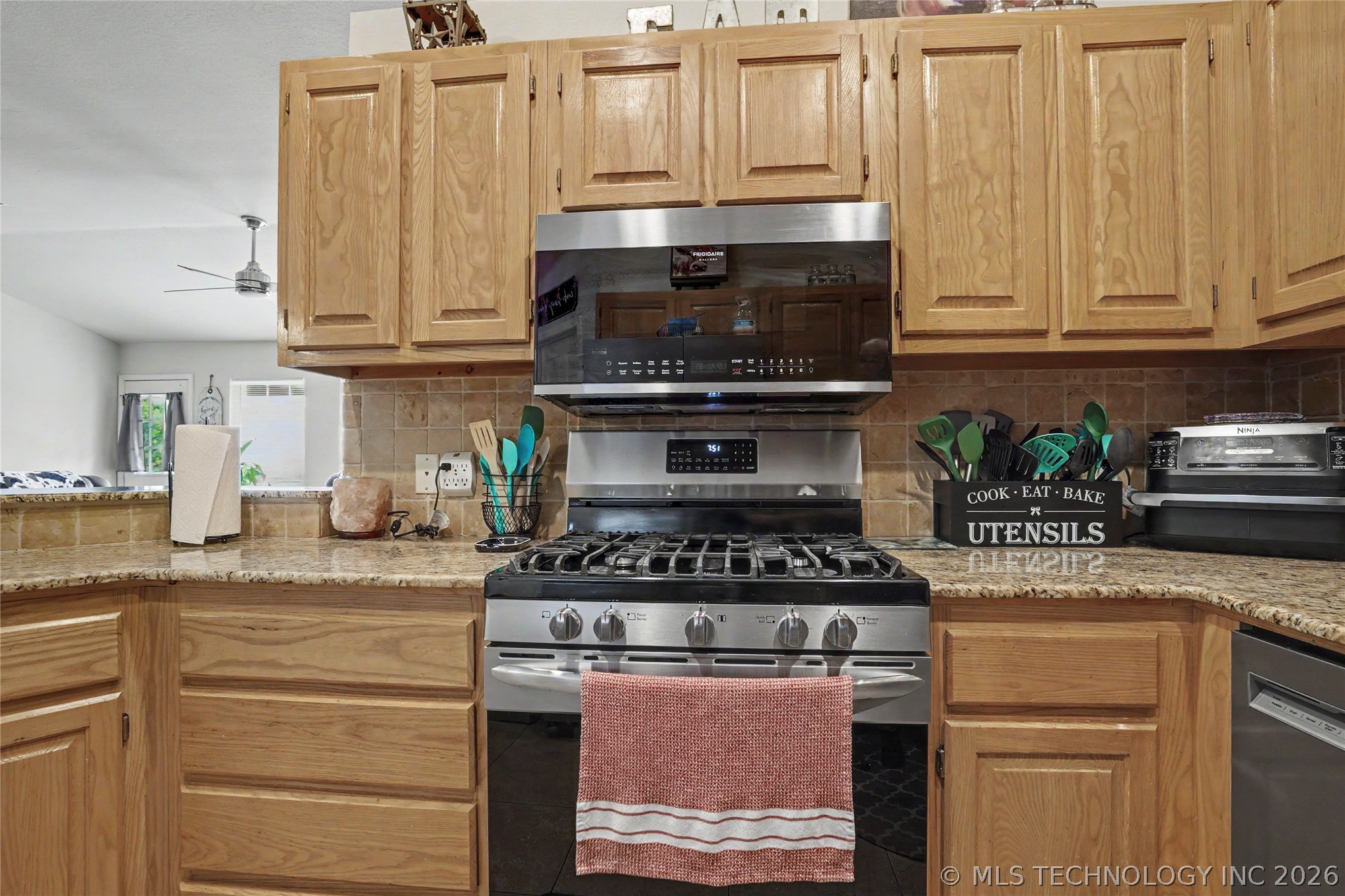3919 S Rolling Oaks Drive S Tulsa OK 74107