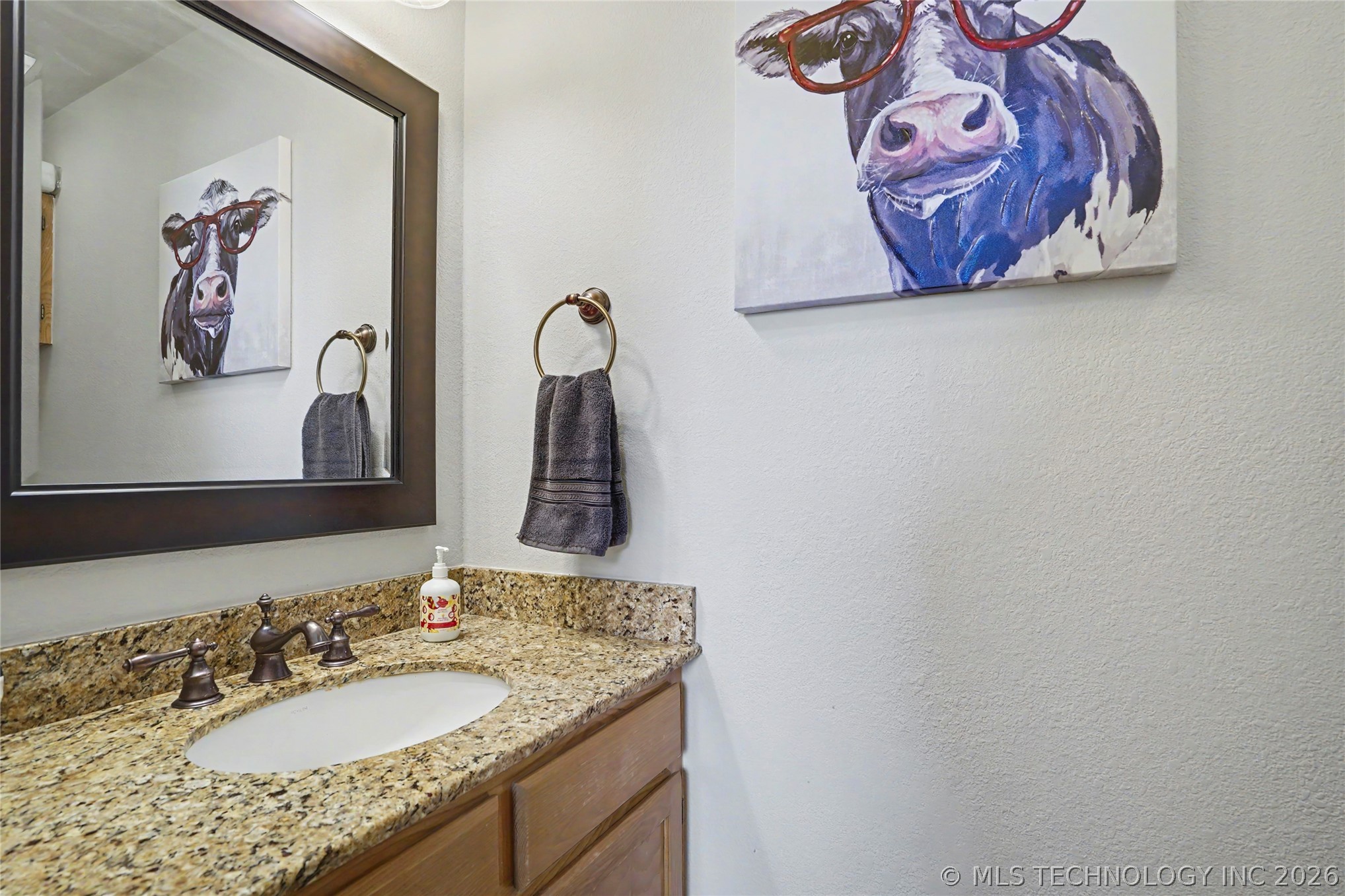 3919 S Rolling Oaks Drive S Tulsa OK 74107