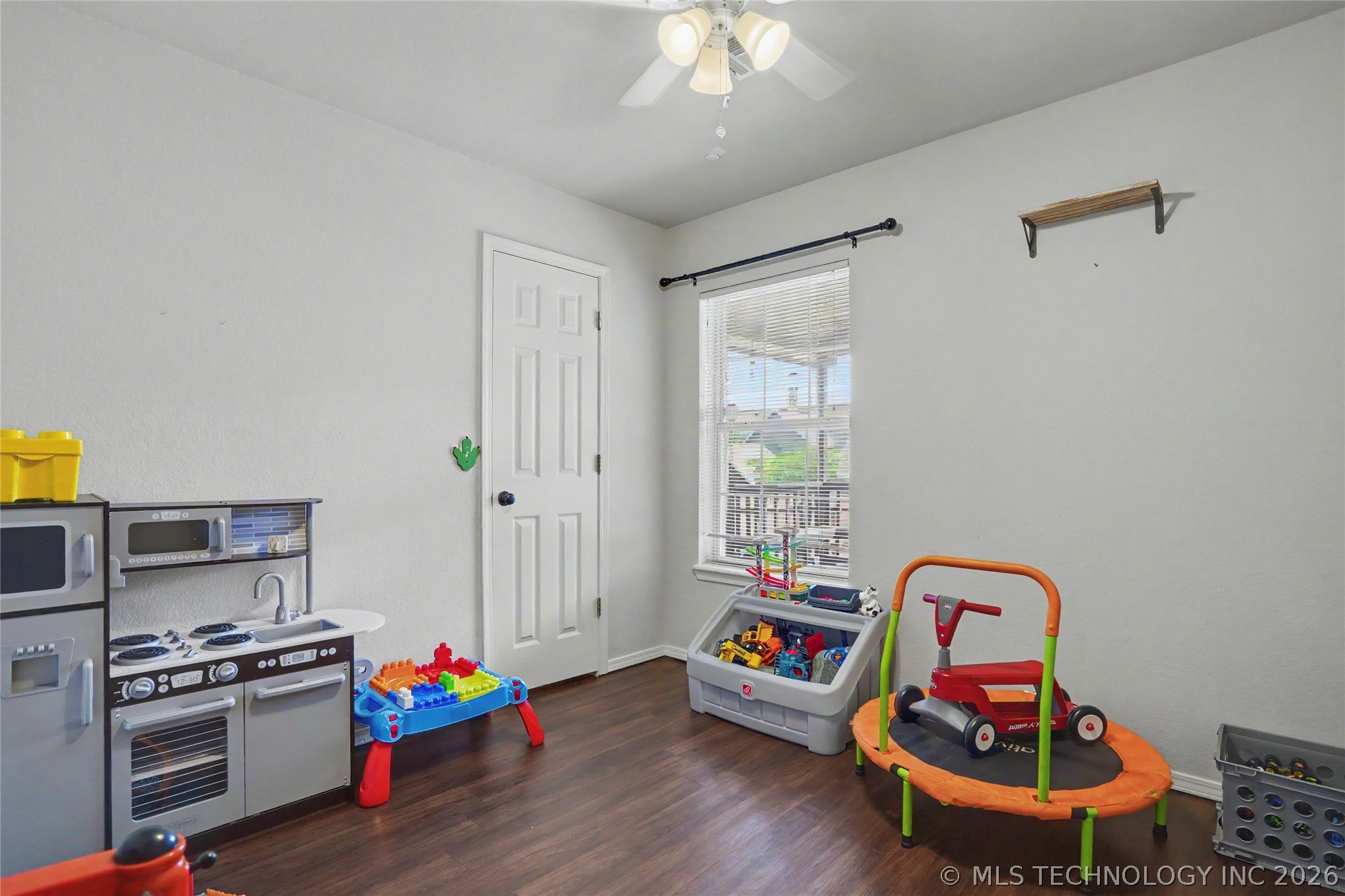 3919 S Rolling Oaks Drive S Tulsa OK 74107