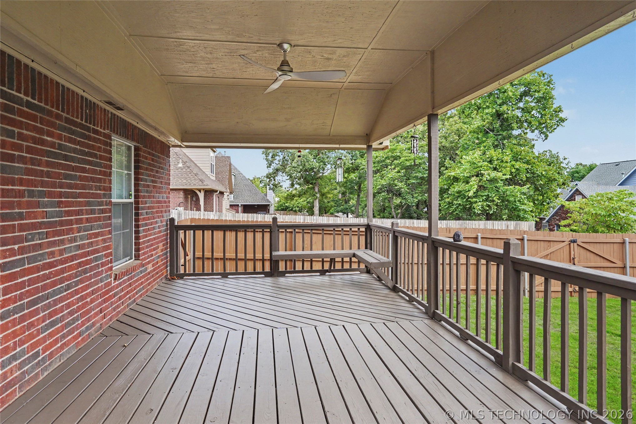3919 S Rolling Oaks Drive S Tulsa OK 74107