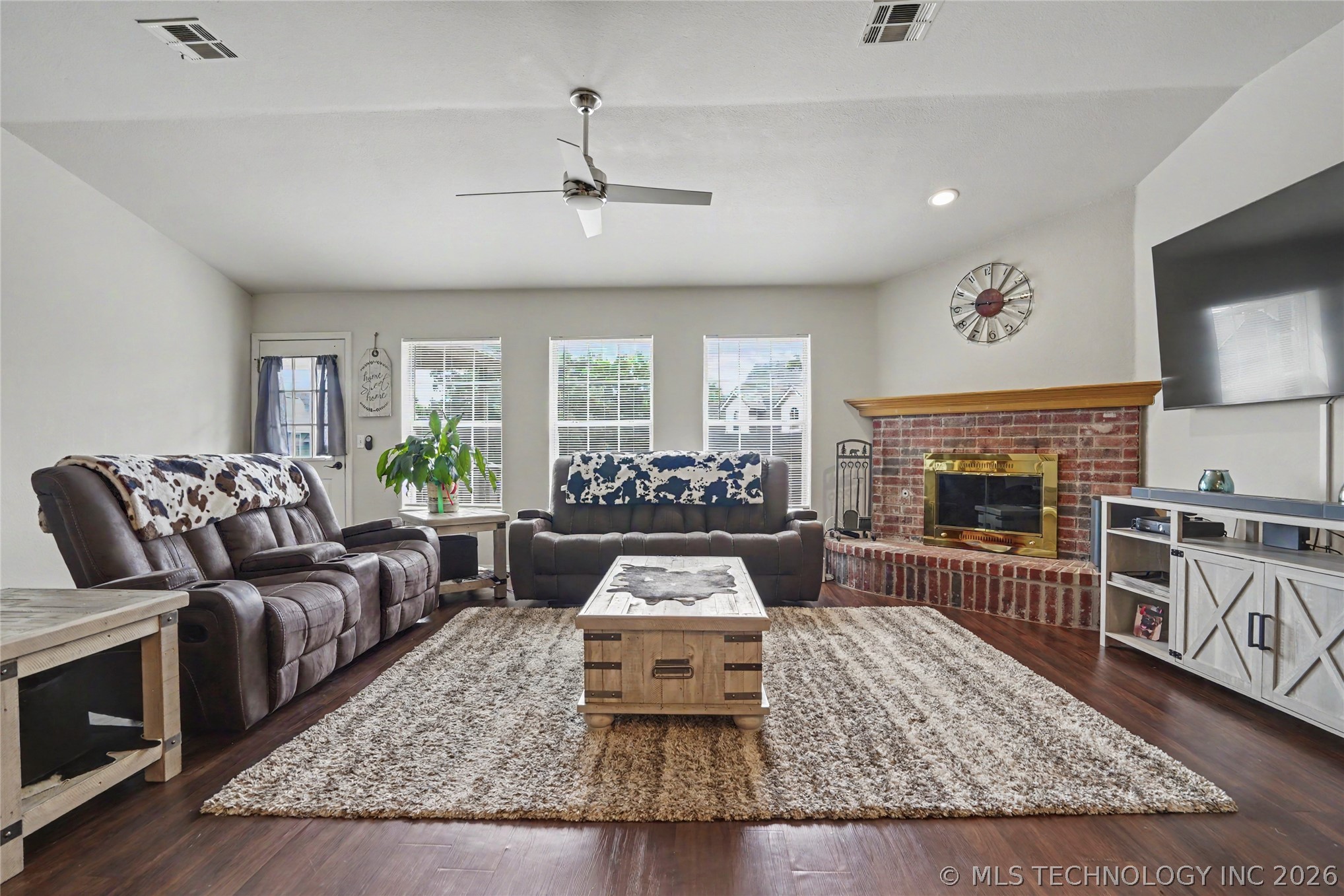 3919 S Rolling Oaks Drive S Tulsa OK 74107