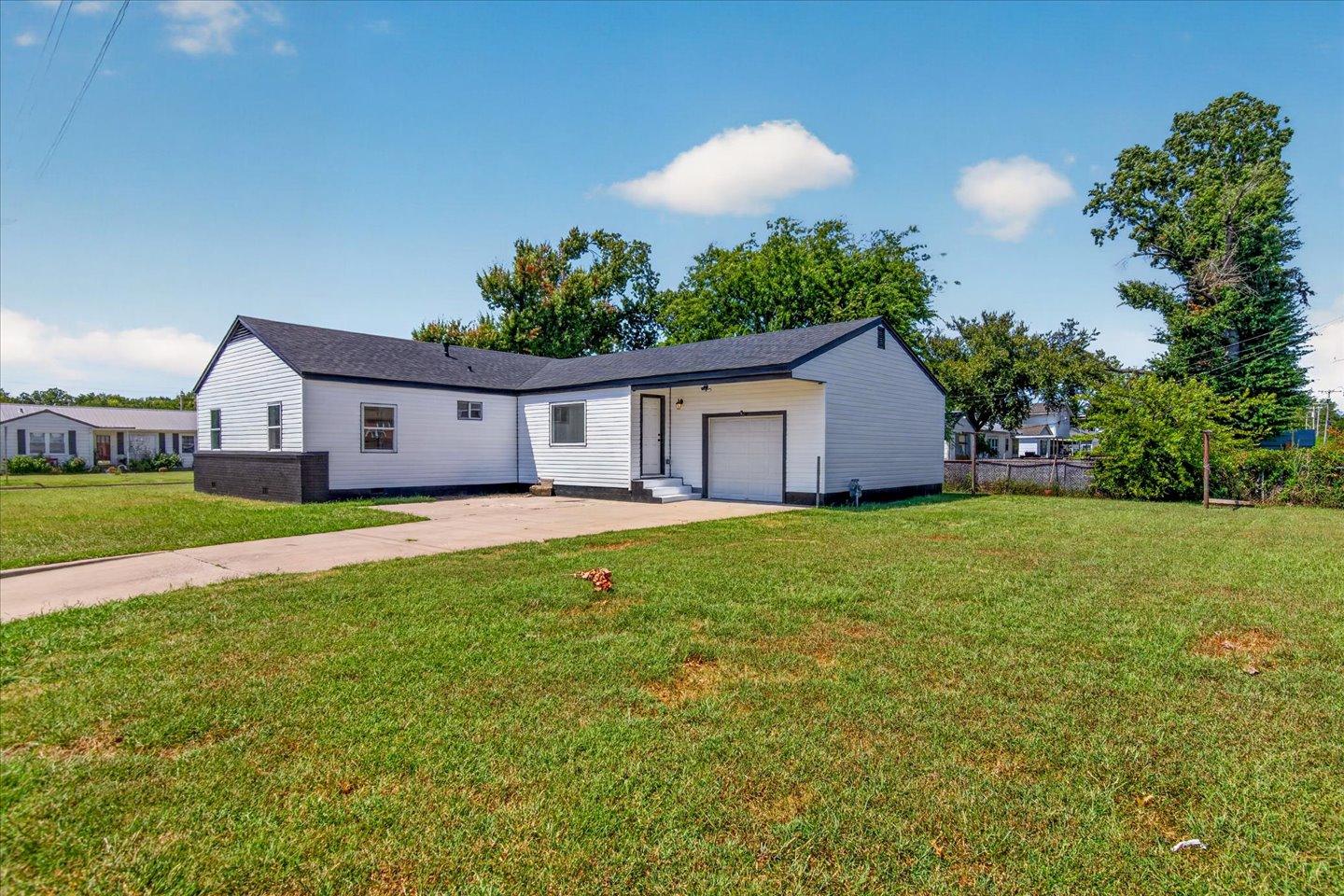 2254 S Dewey Avenue Bartlesville OK 74003