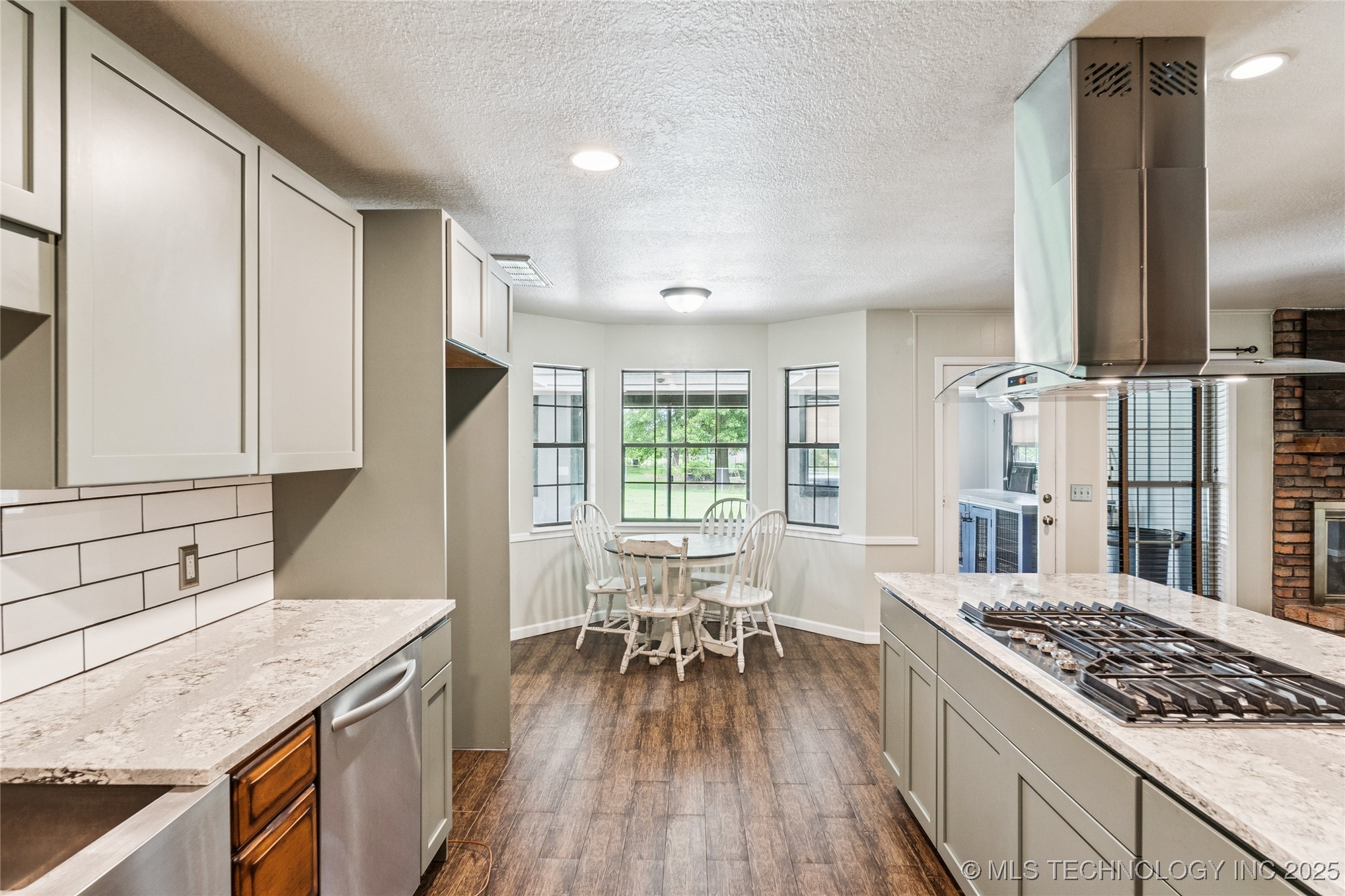 6103 S 223rd East Avenue Broken Arrow OK 74014