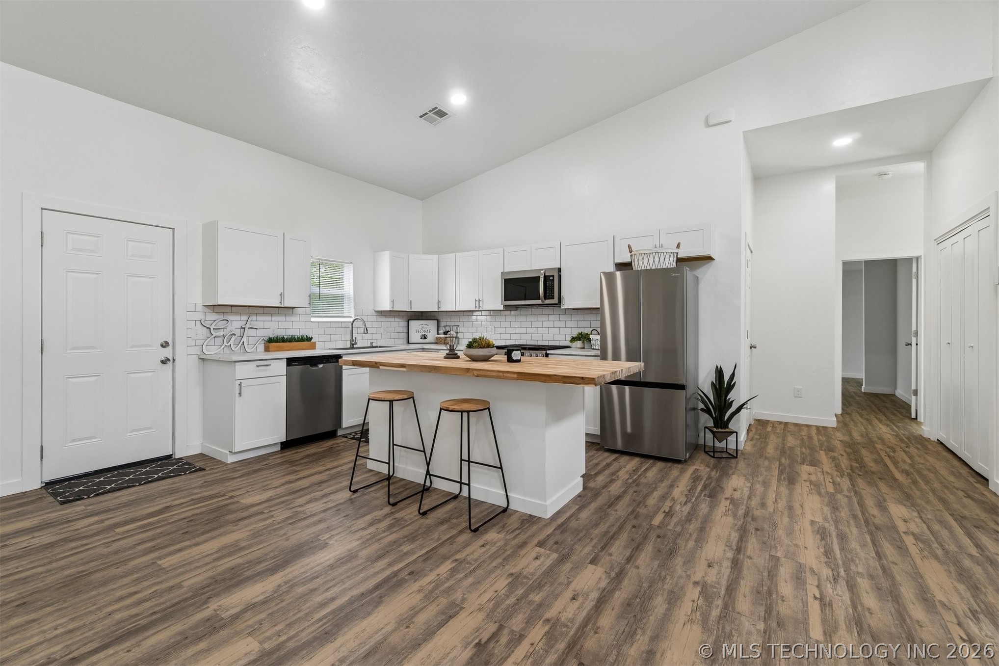 1427 S Little Avenue Cushing OK 74023