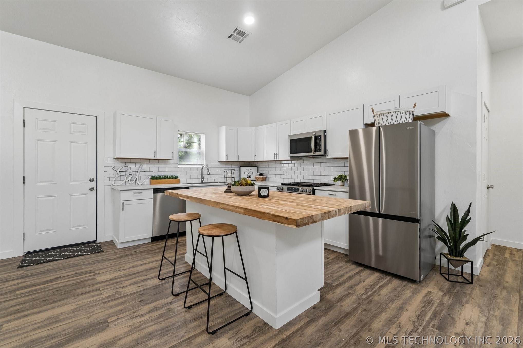 1427 S Little Avenue Cushing OK 74023