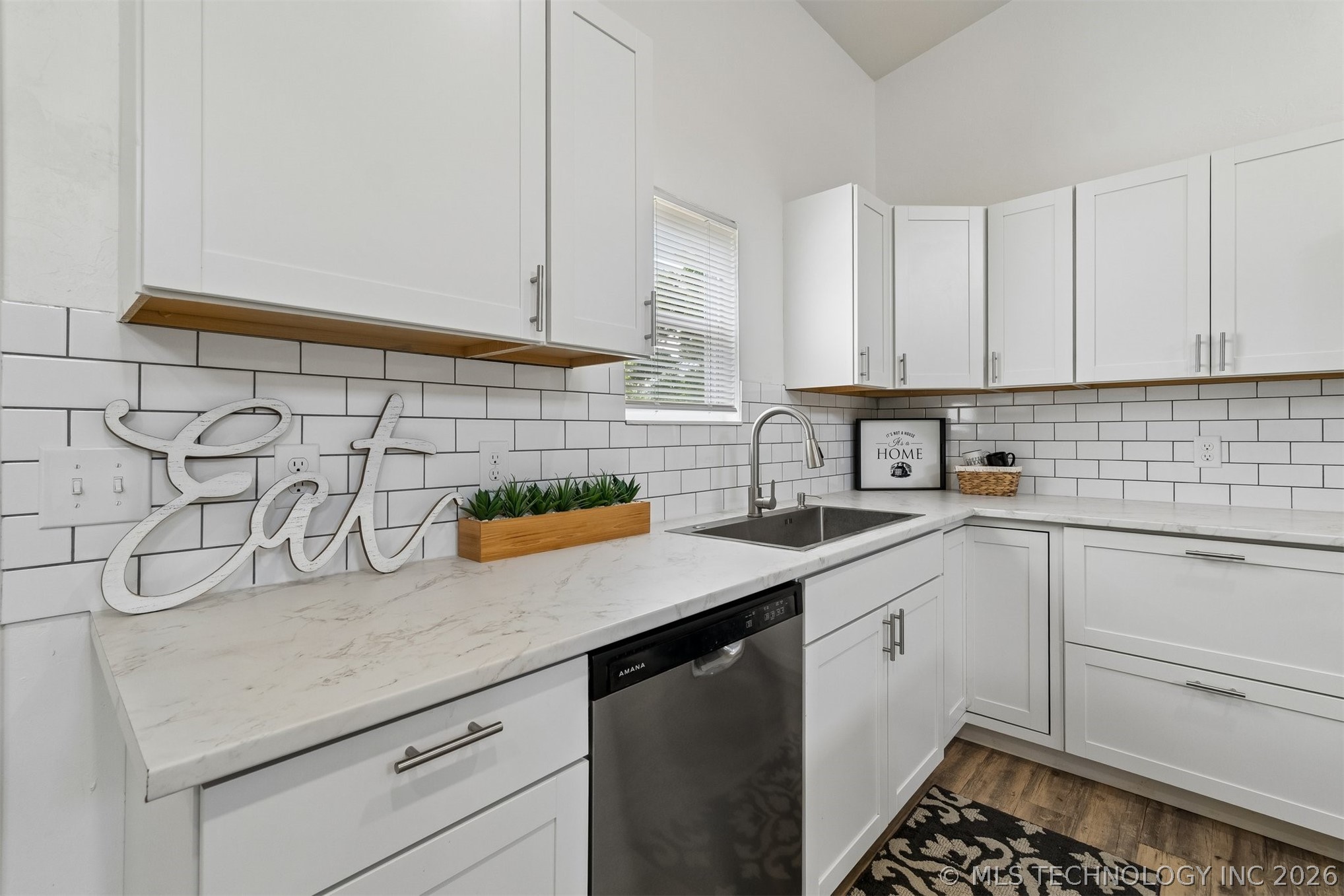 1427 S Little Avenue Cushing OK 74023