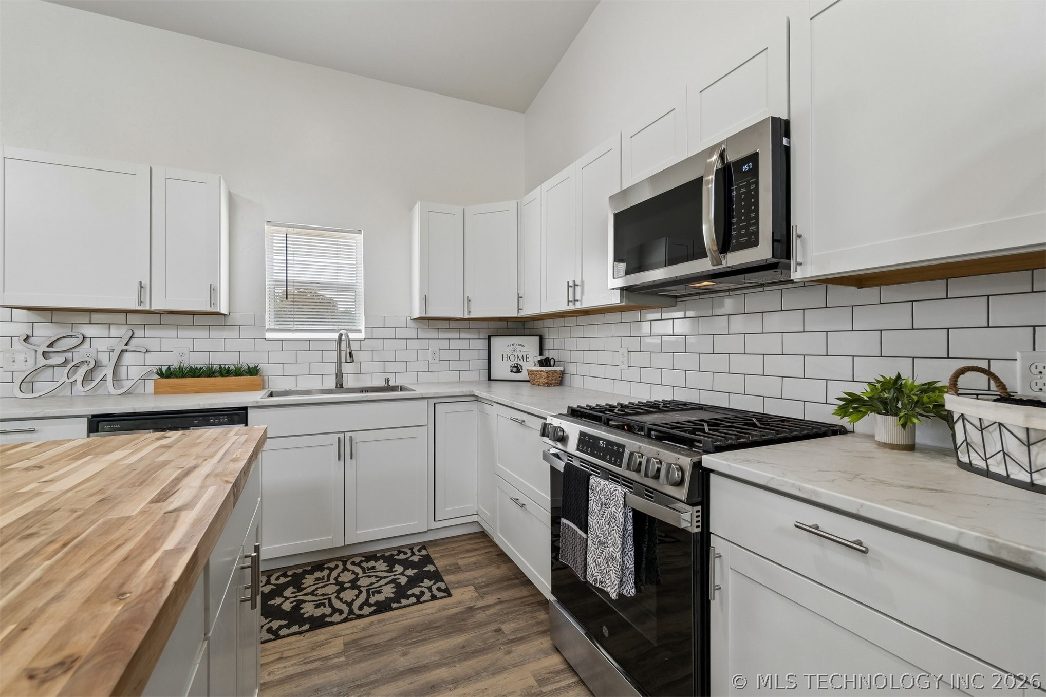 1427 S Little Avenue Cushing OK 74023