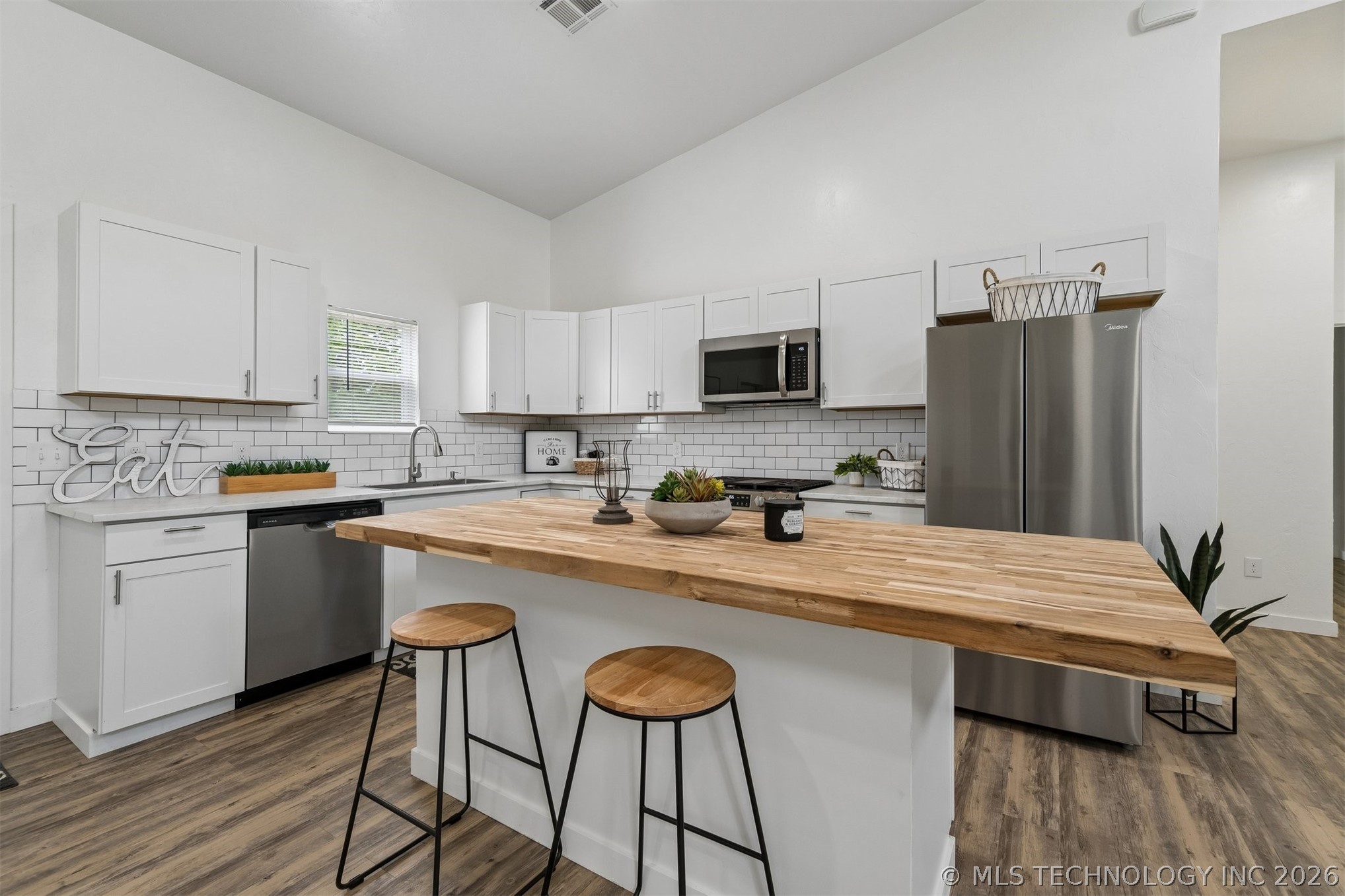 1427 S Little Avenue Cushing OK 74023