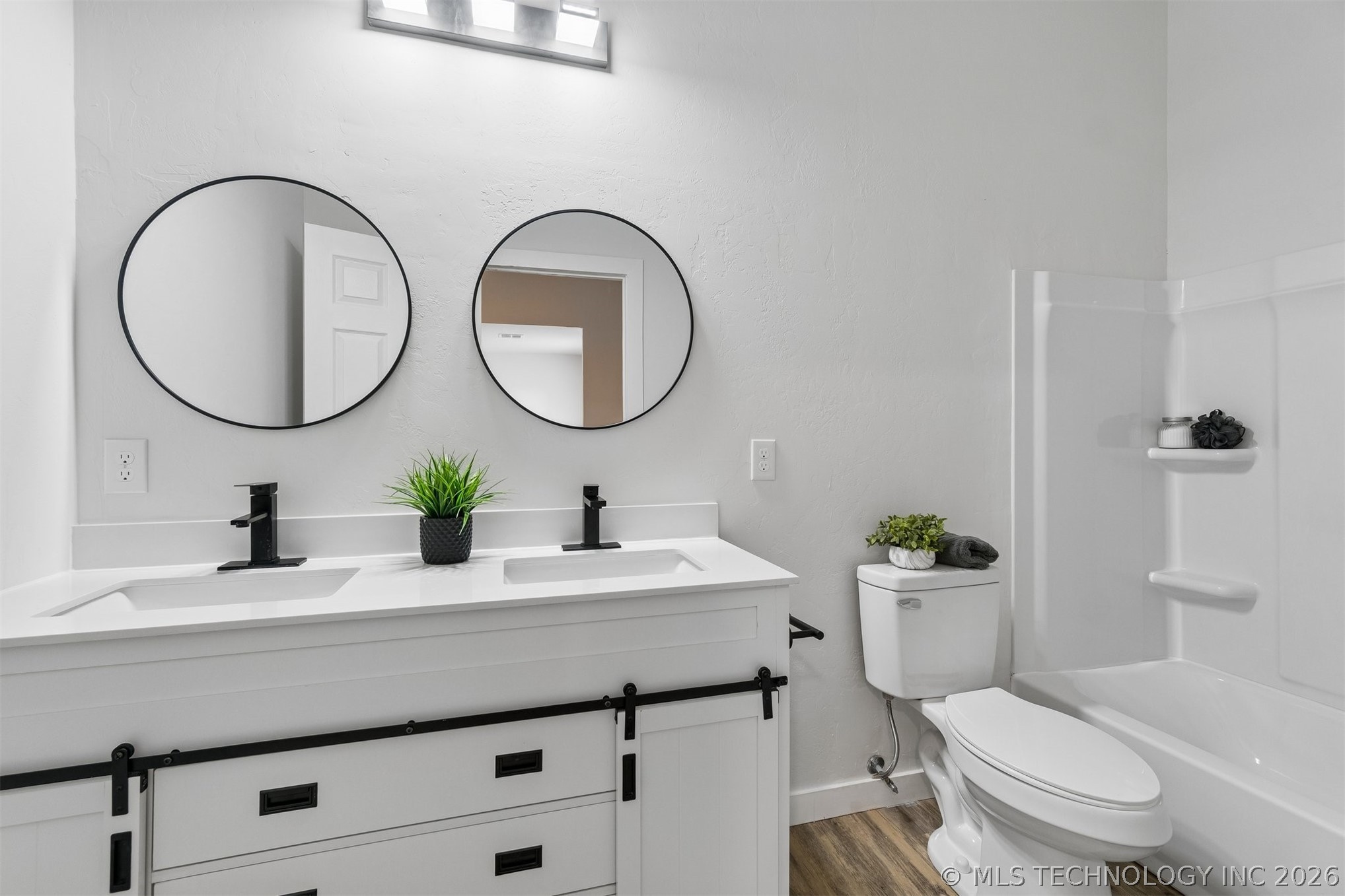 1427 S Little Avenue Cushing OK 74023