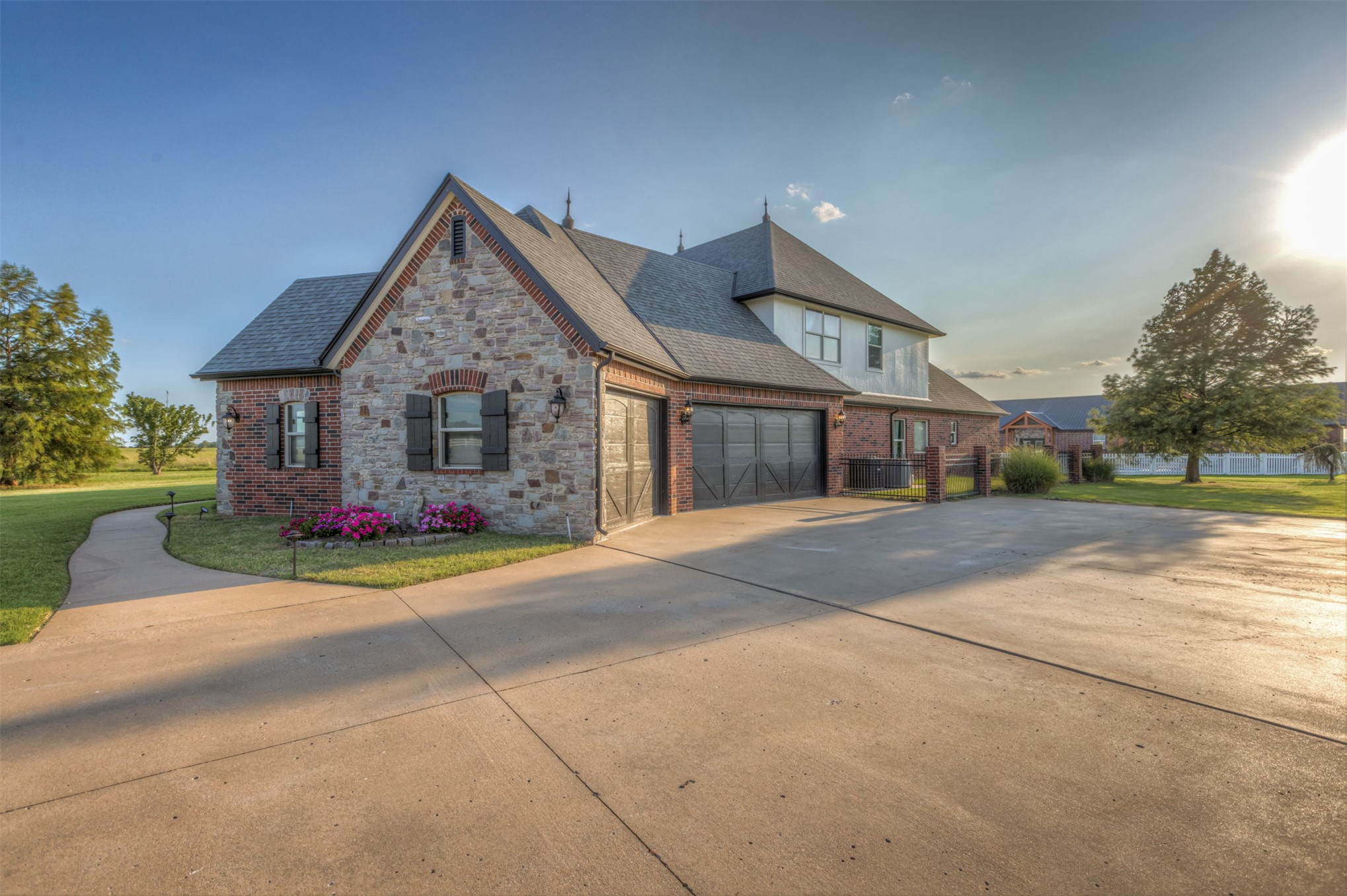 16727 N 300 Road Morris OK 74445