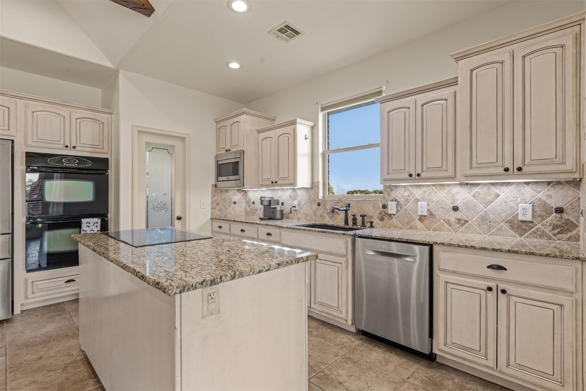 16727 N 300 Road Morris OK 74445