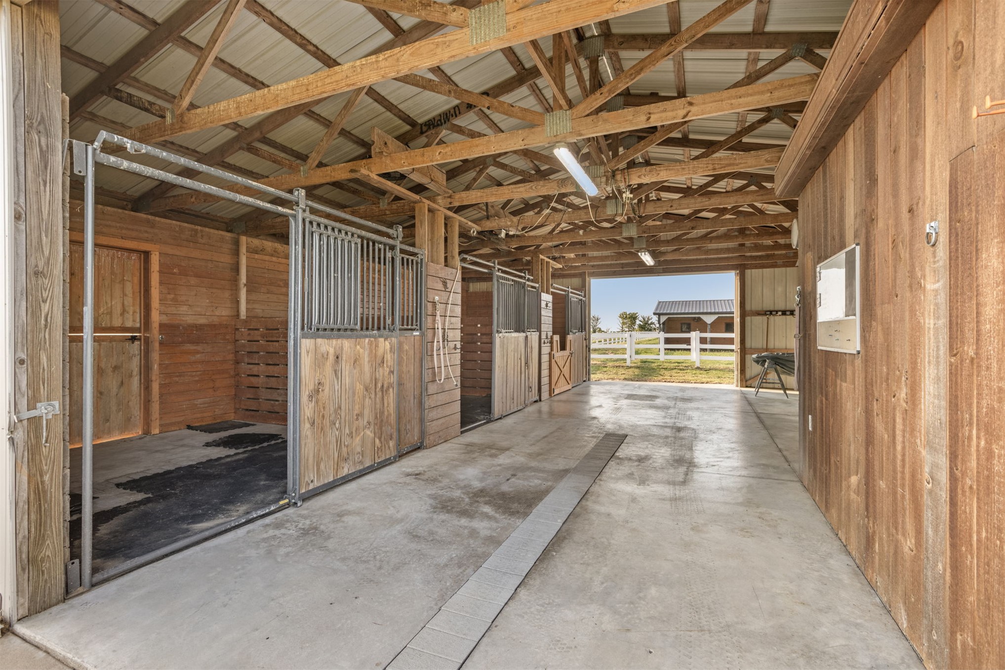 16727 N 300 Road Morris OK 74445