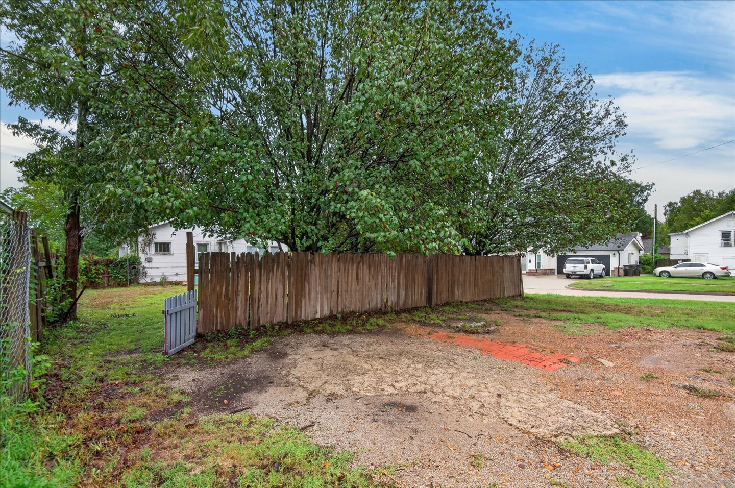 1221 SE Delaware Avenue Bartlesville OK 74003