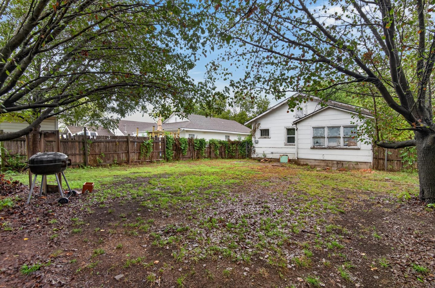 1221 SE Delaware Avenue Bartlesville OK 74003