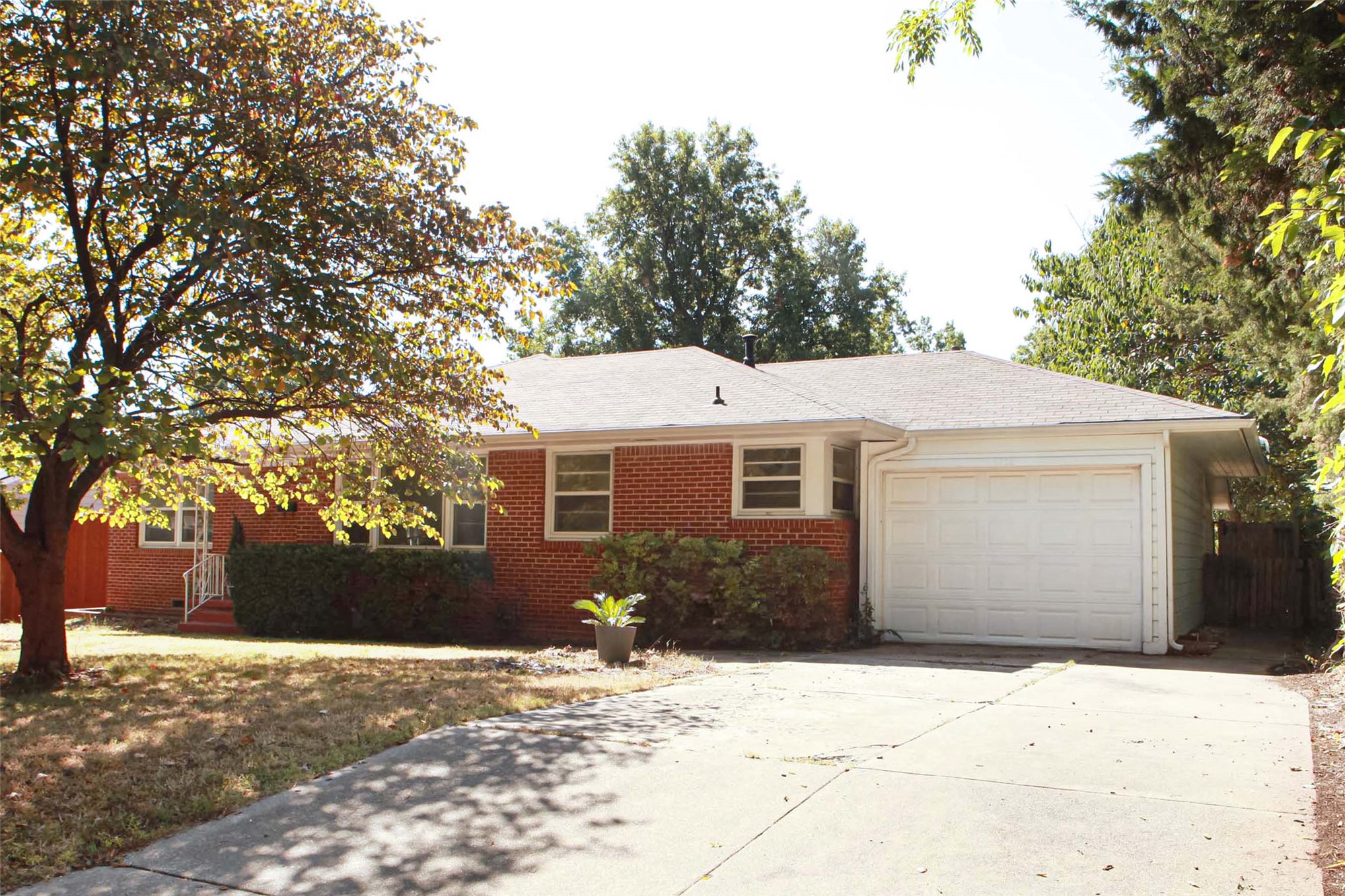 5312 E 3rd Street Tulsa OK 74112