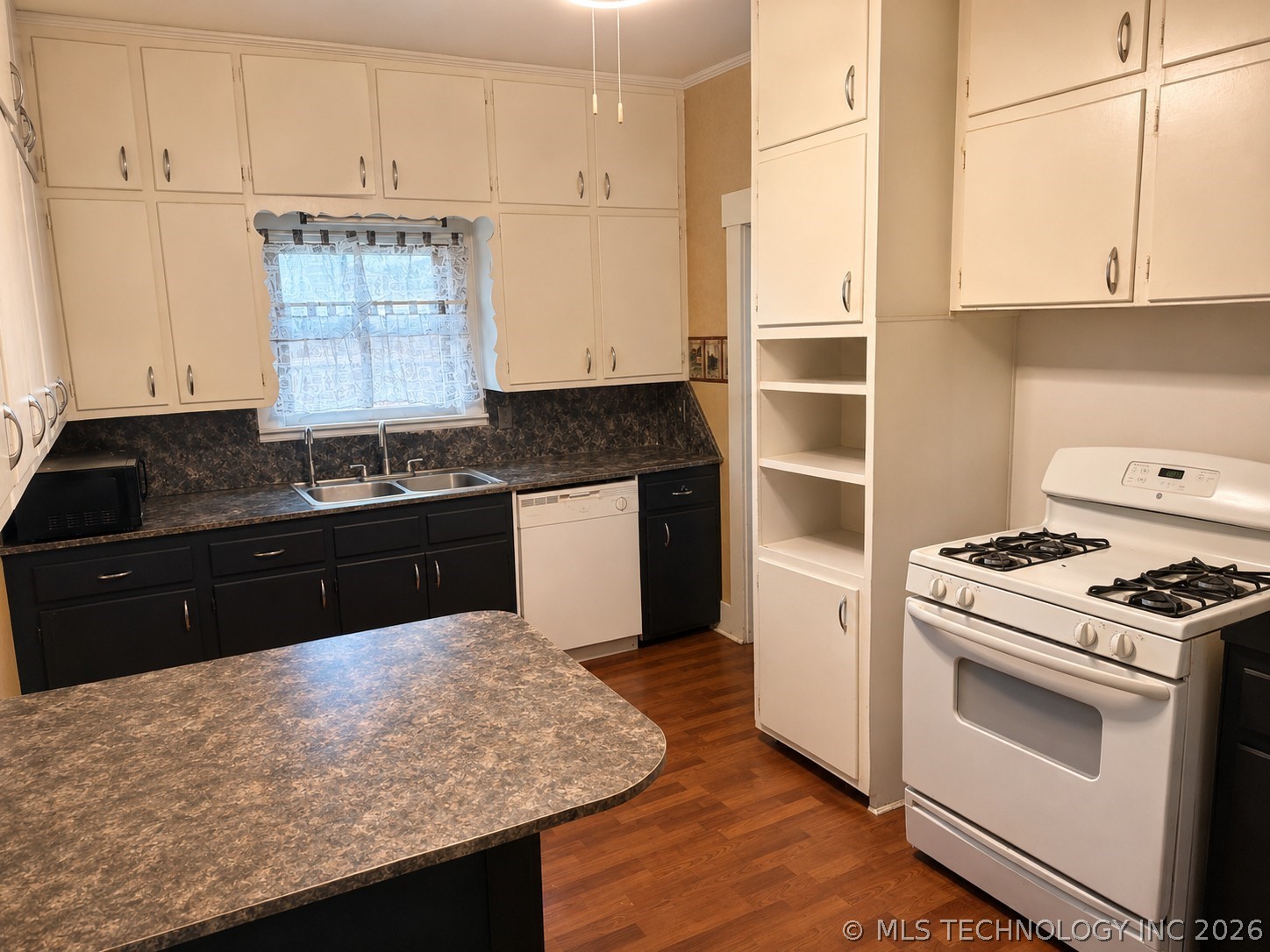 321 W 6th Avenue Bristow OK 74010
