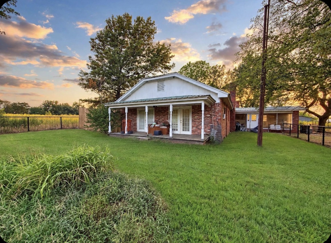 2649 N 377 Road Holdenville OK 74848