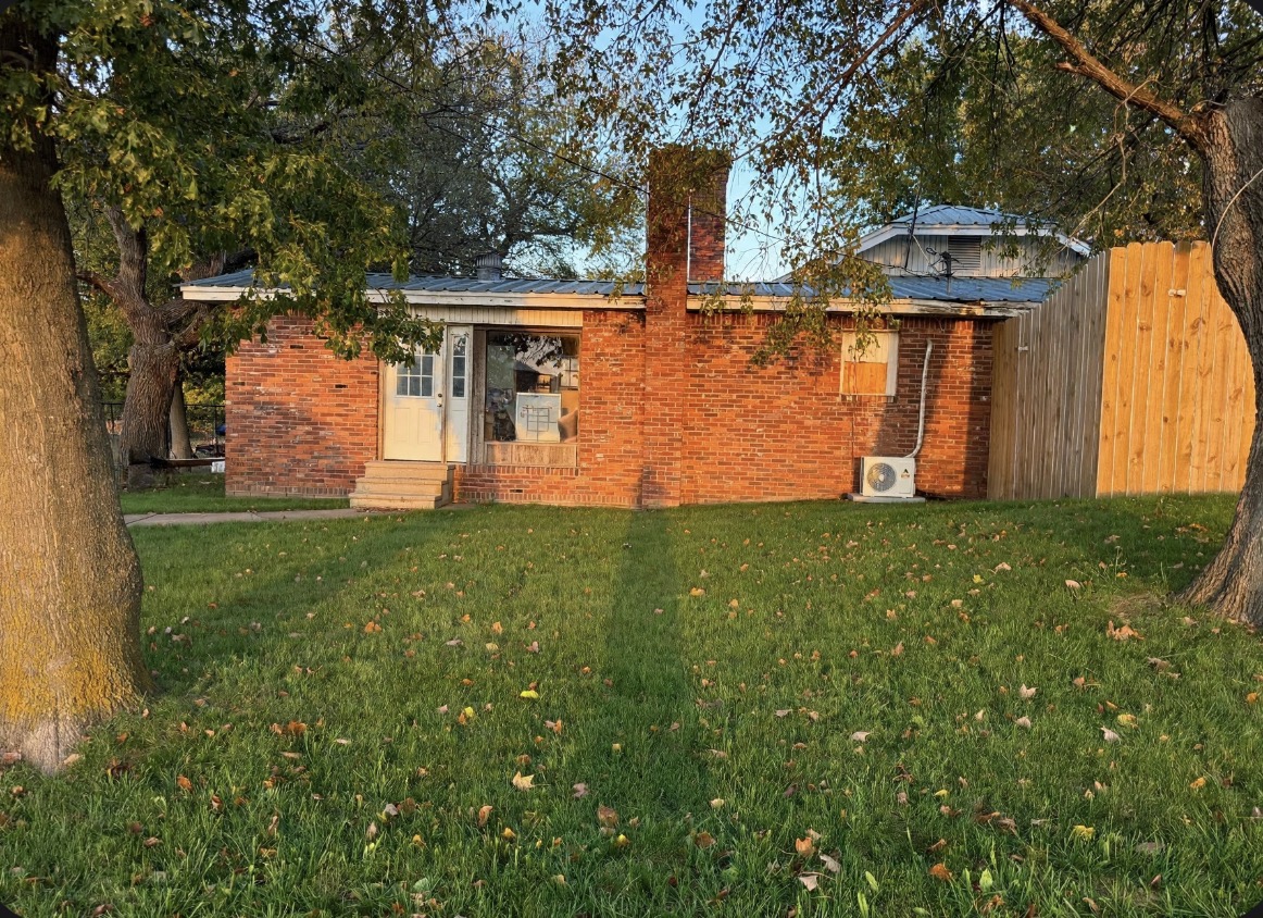 2649 N 377 Road Holdenville OK 74848