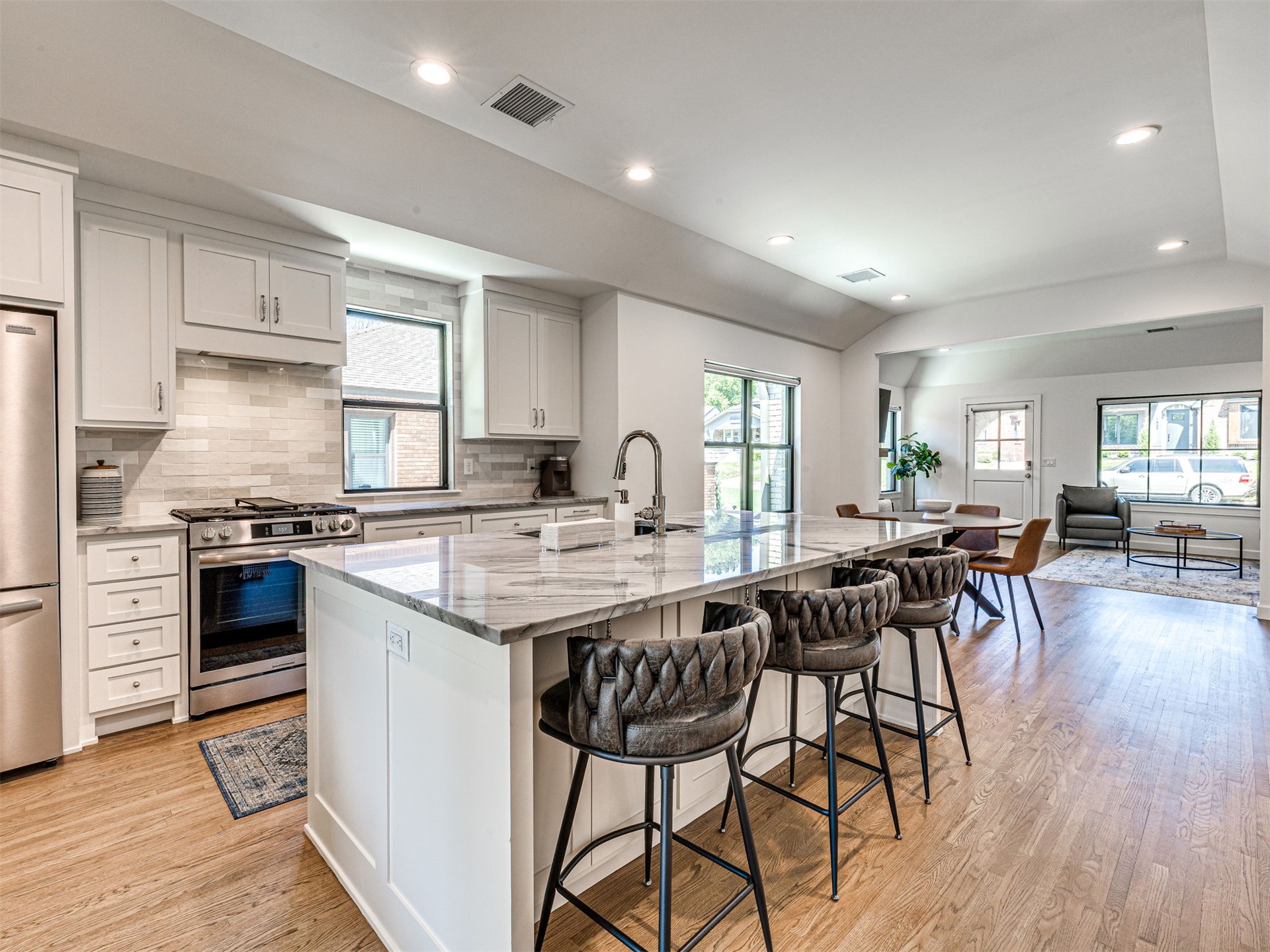 1540 S Columbia Place Tulsa OK 74104