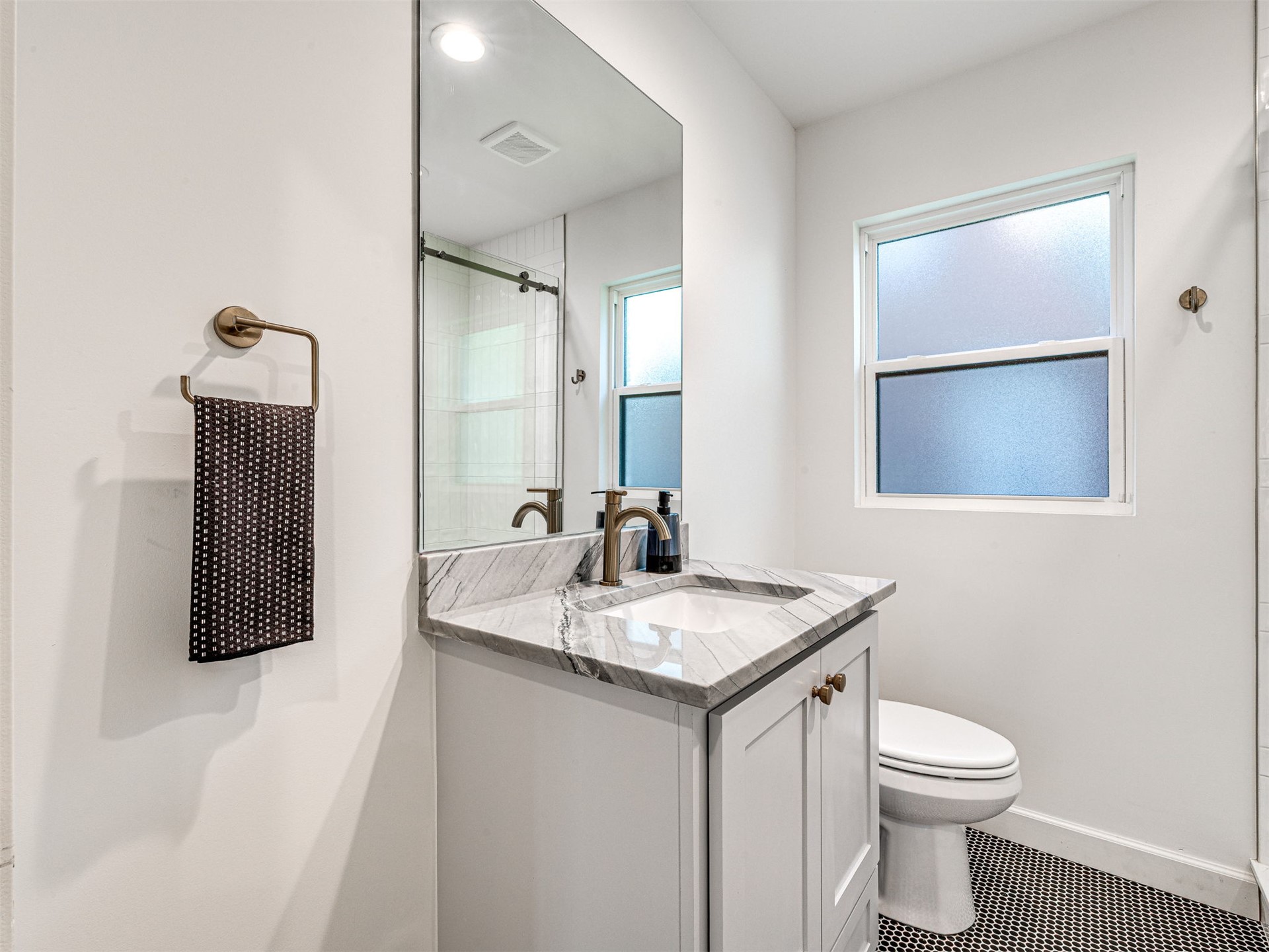 1540 S Columbia Place Tulsa OK 74104