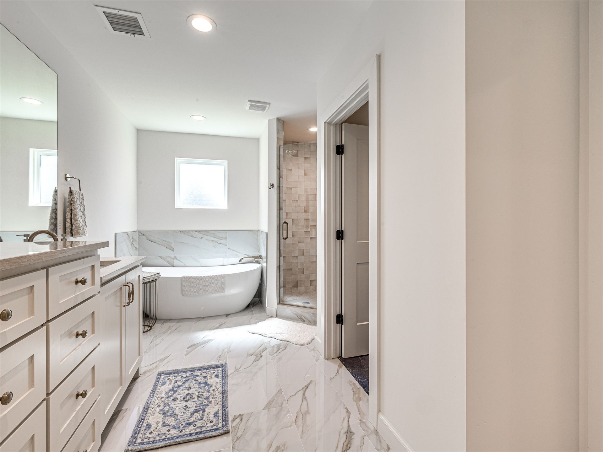 1540 S Columbia Place Tulsa OK 74104