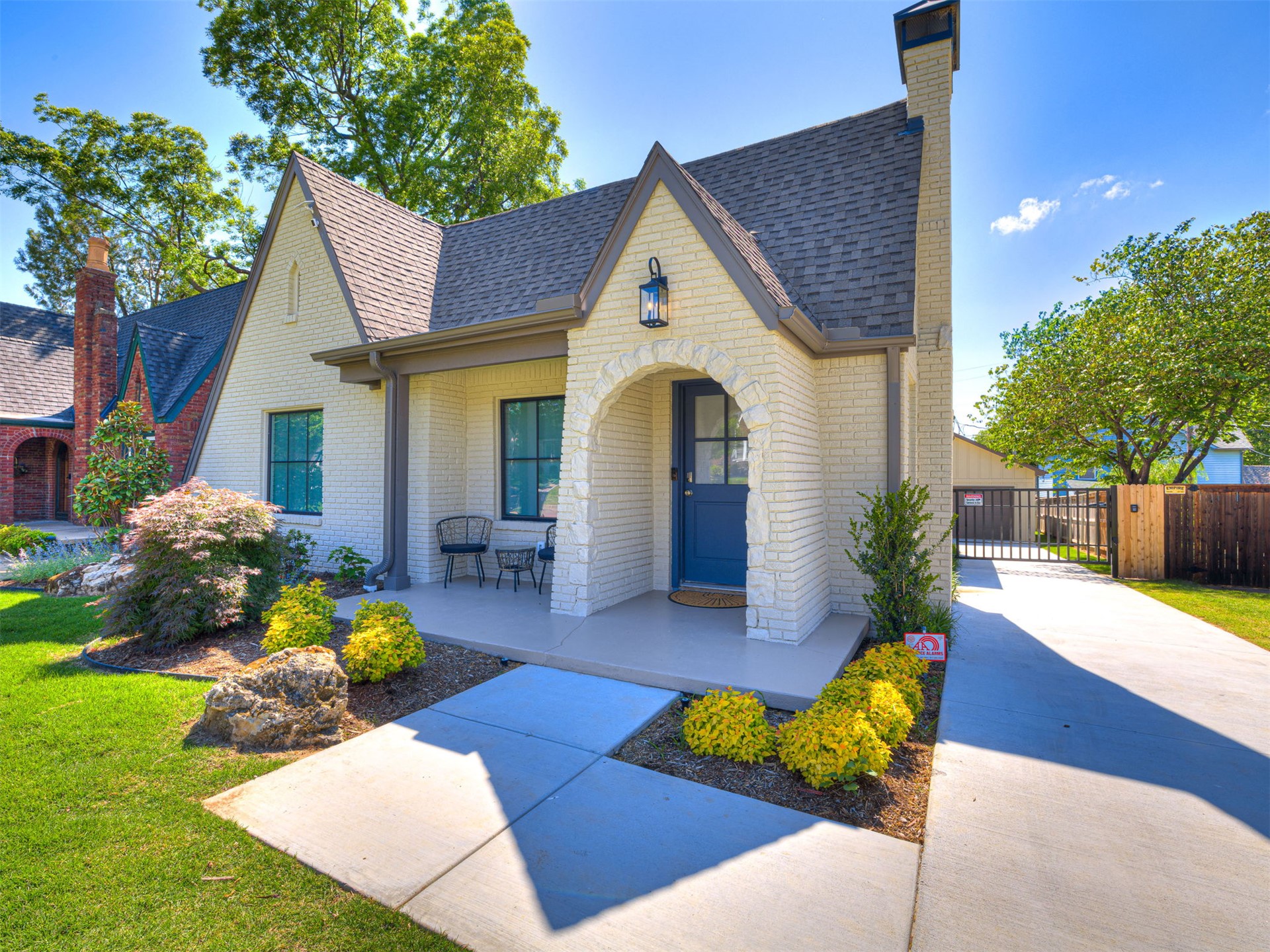 1540 S Columbia Place Tulsa OK 74104