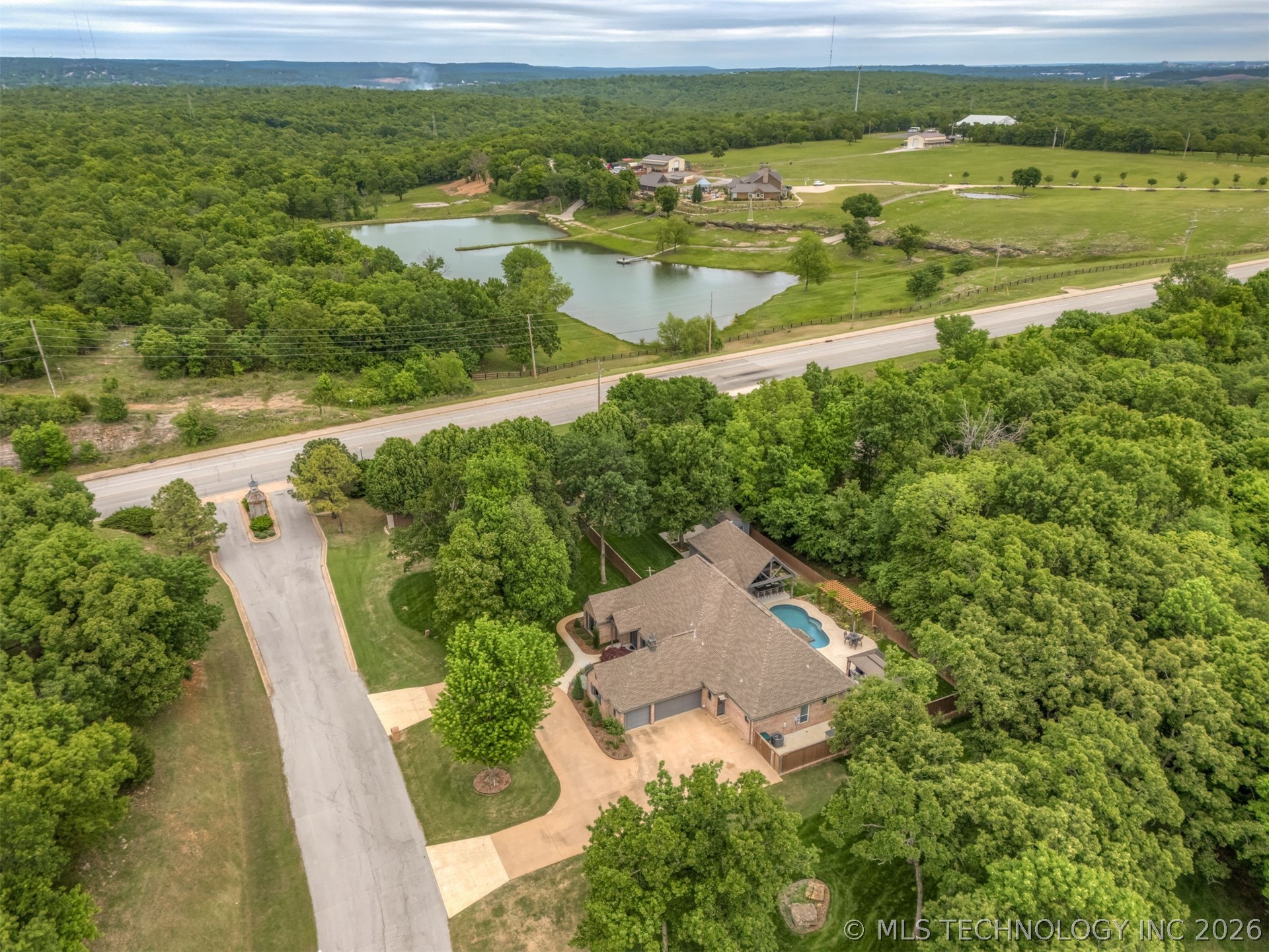 4103 Cedarwood Avenue Sand Springs OK 74063