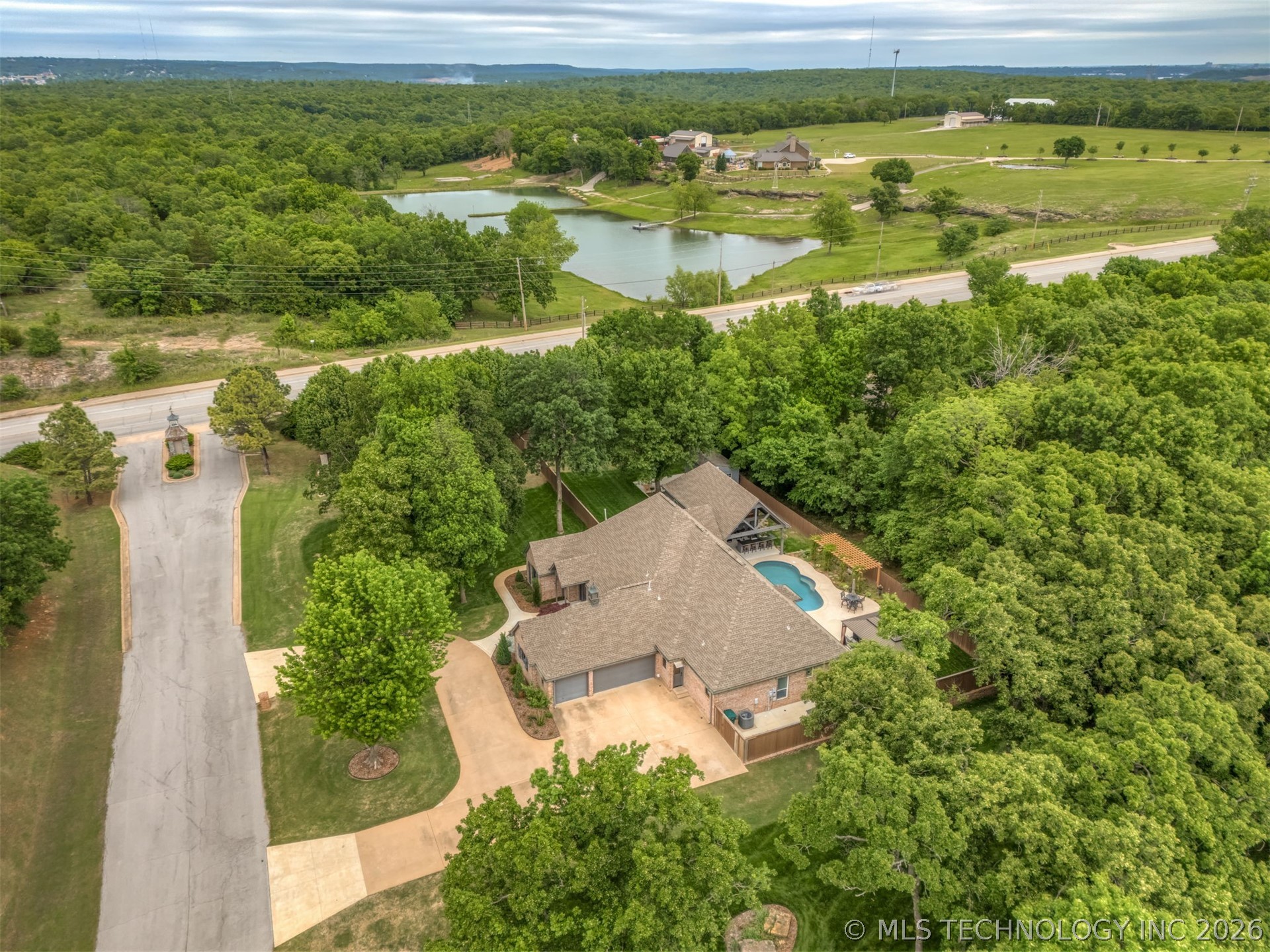 4103 Cedarwood Avenue Sand Springs OK 74063
