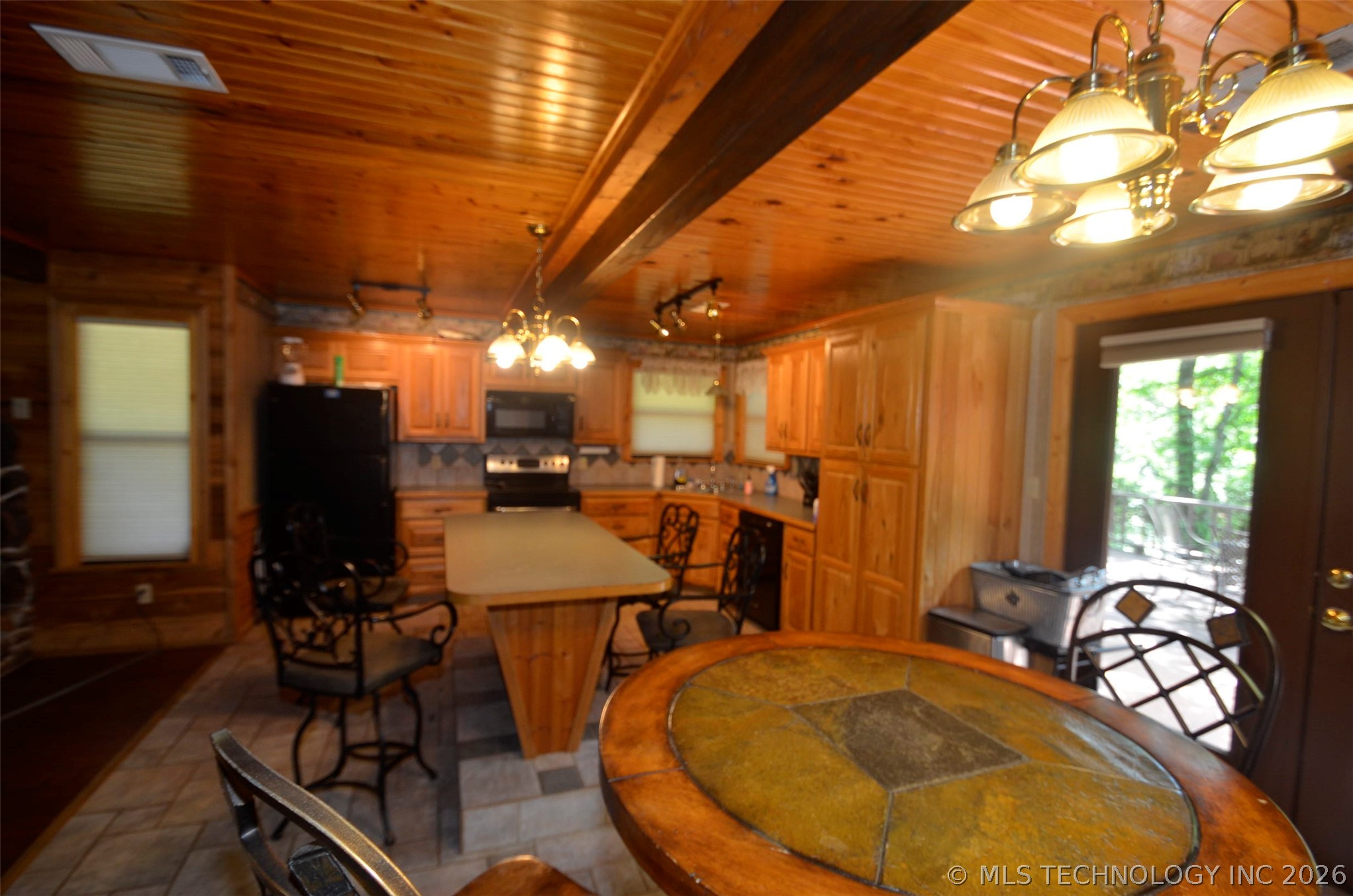 6283 Chickasaw Road Colbert OK 74733
