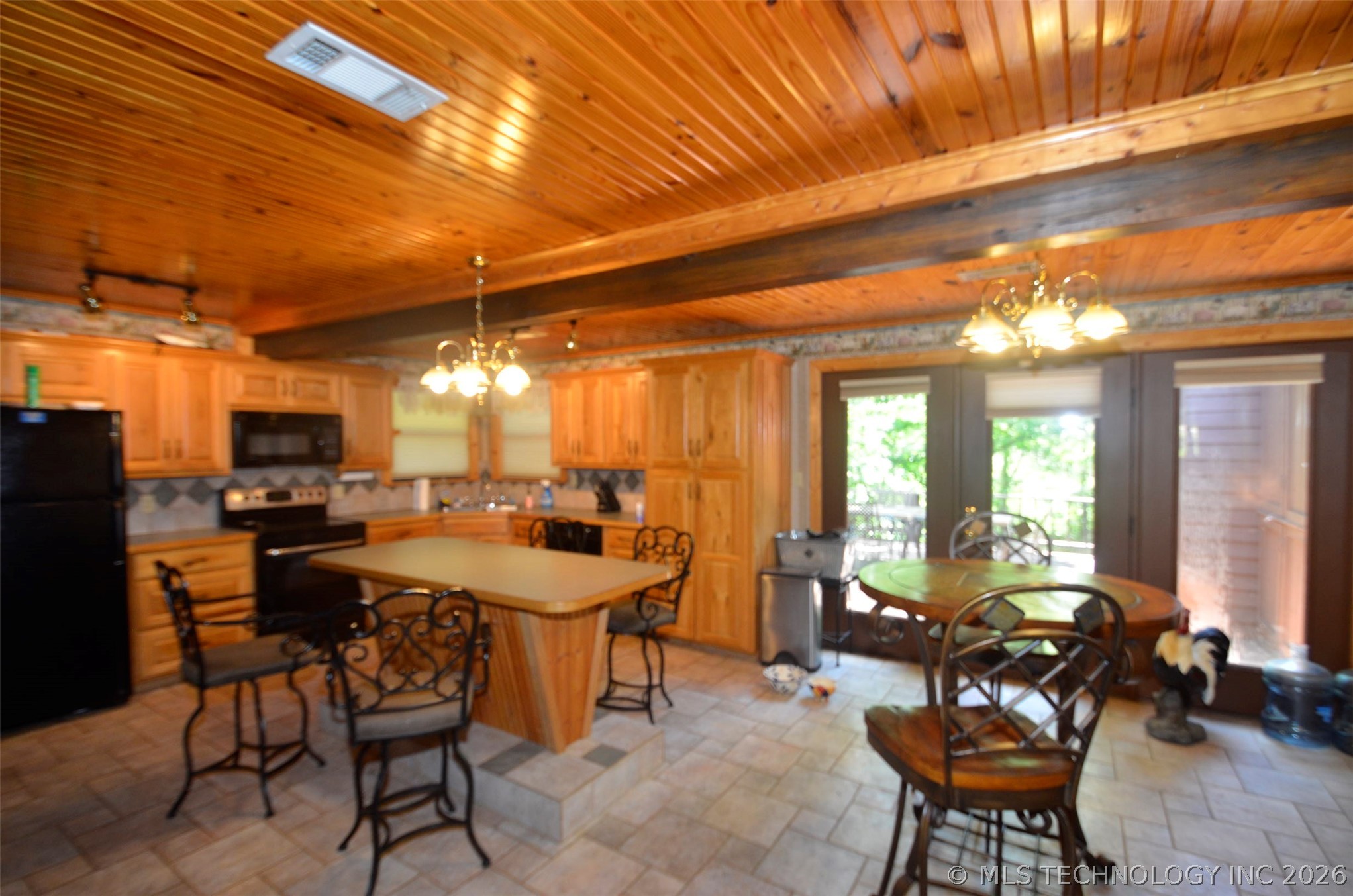 6283 Chickasaw Road Colbert OK 74733