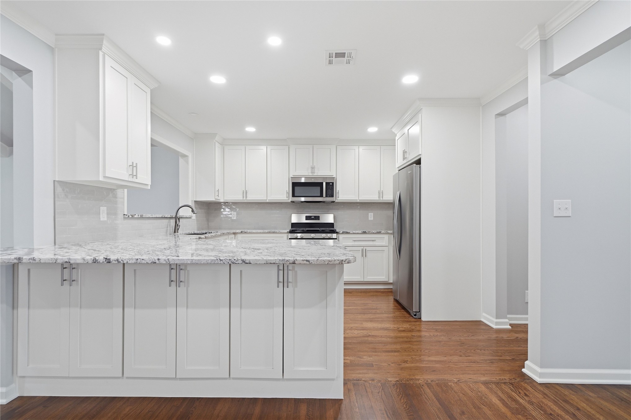 332 E 45th Place Tulsa OK 74105