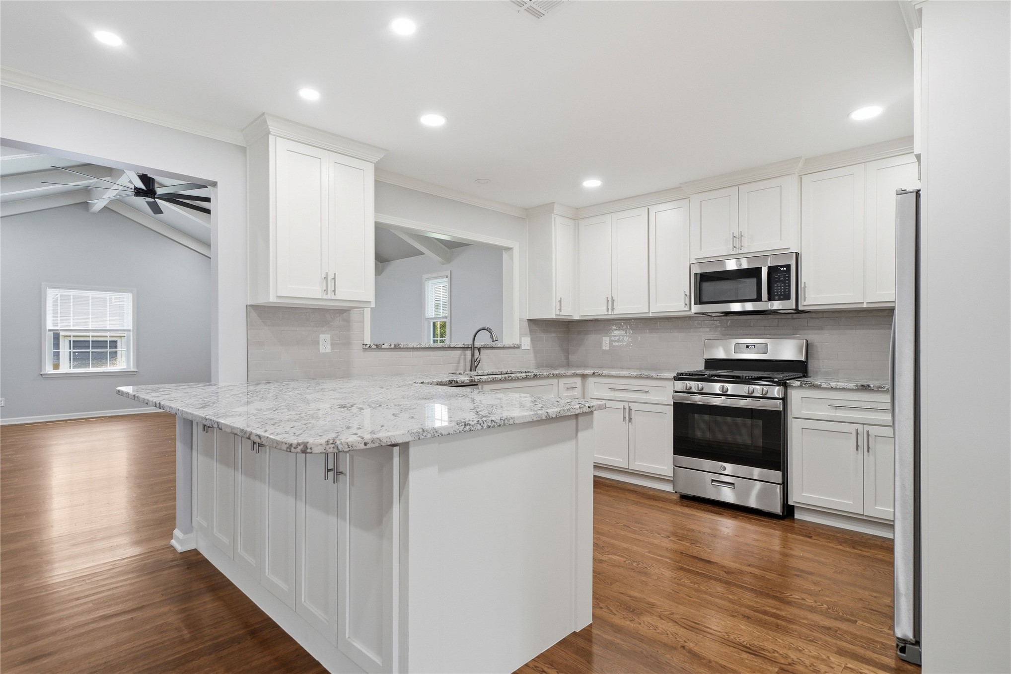 332 E 45th Place Tulsa OK 74105