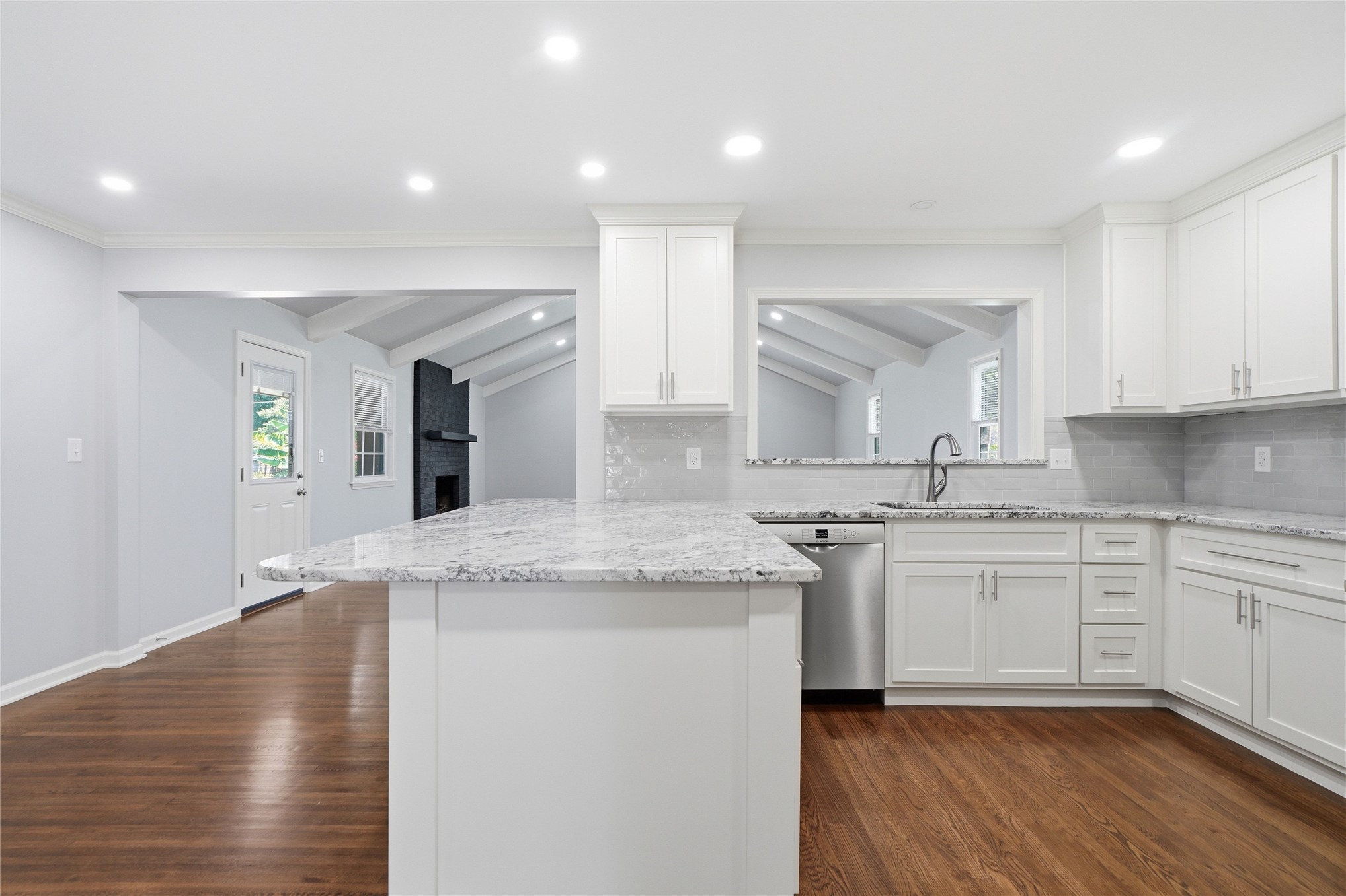 332 E 45th Place Tulsa OK 74105