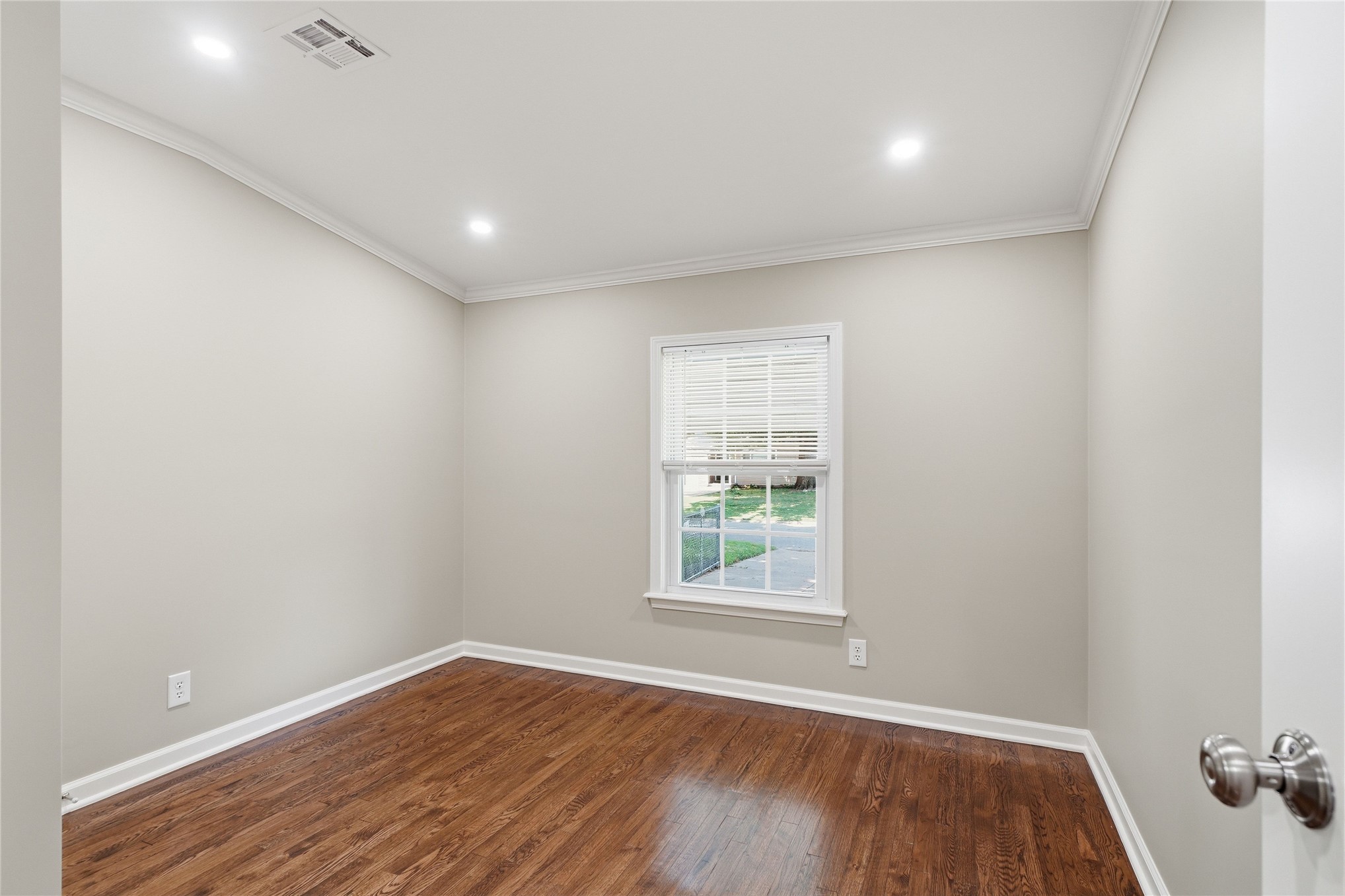 332 E 45th Place Tulsa OK 74105