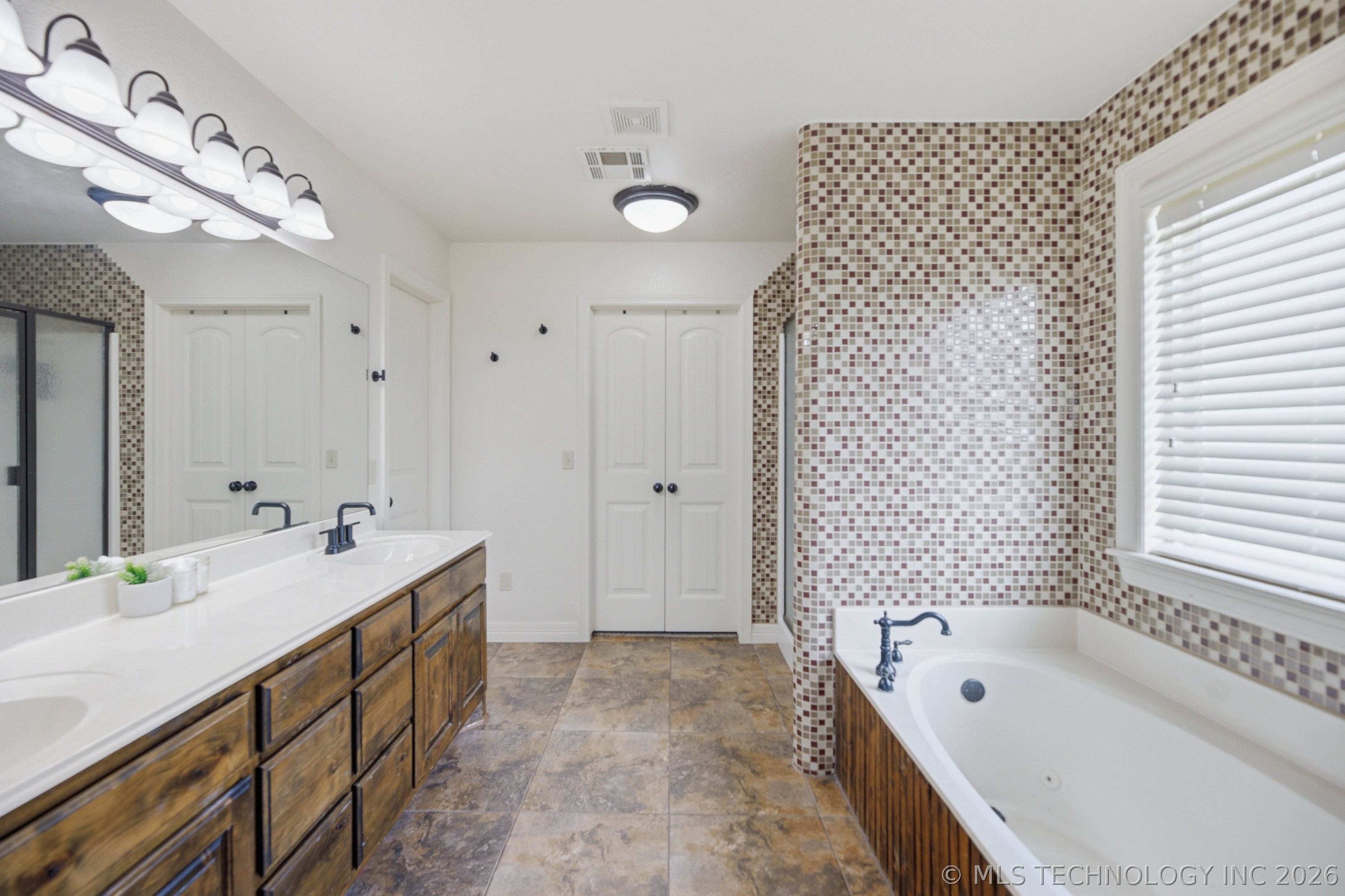 5962 E 136th Place Collinsville OK 74021