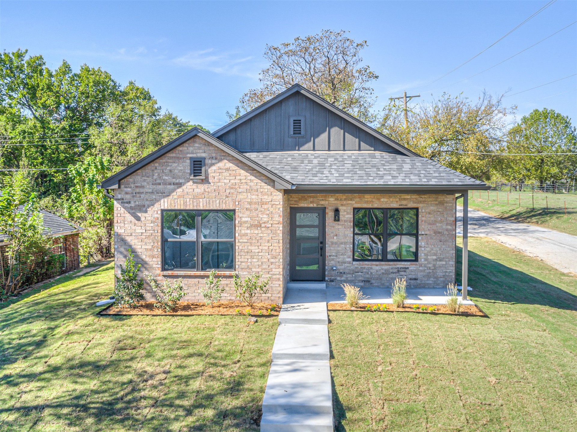 930 N Hodge Street Sapulpa OK 74066