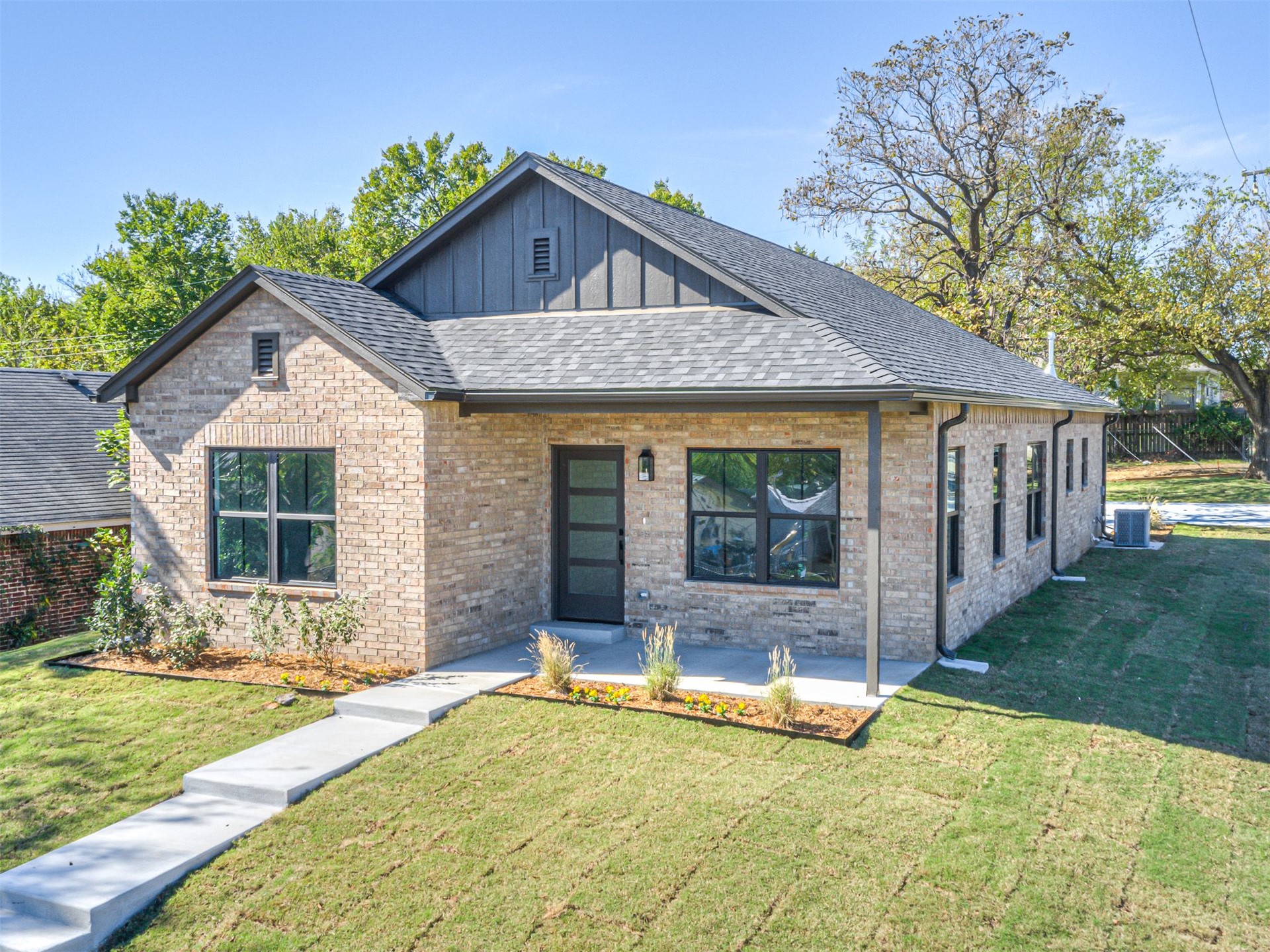 930 N Hodge Street Sapulpa OK 74066