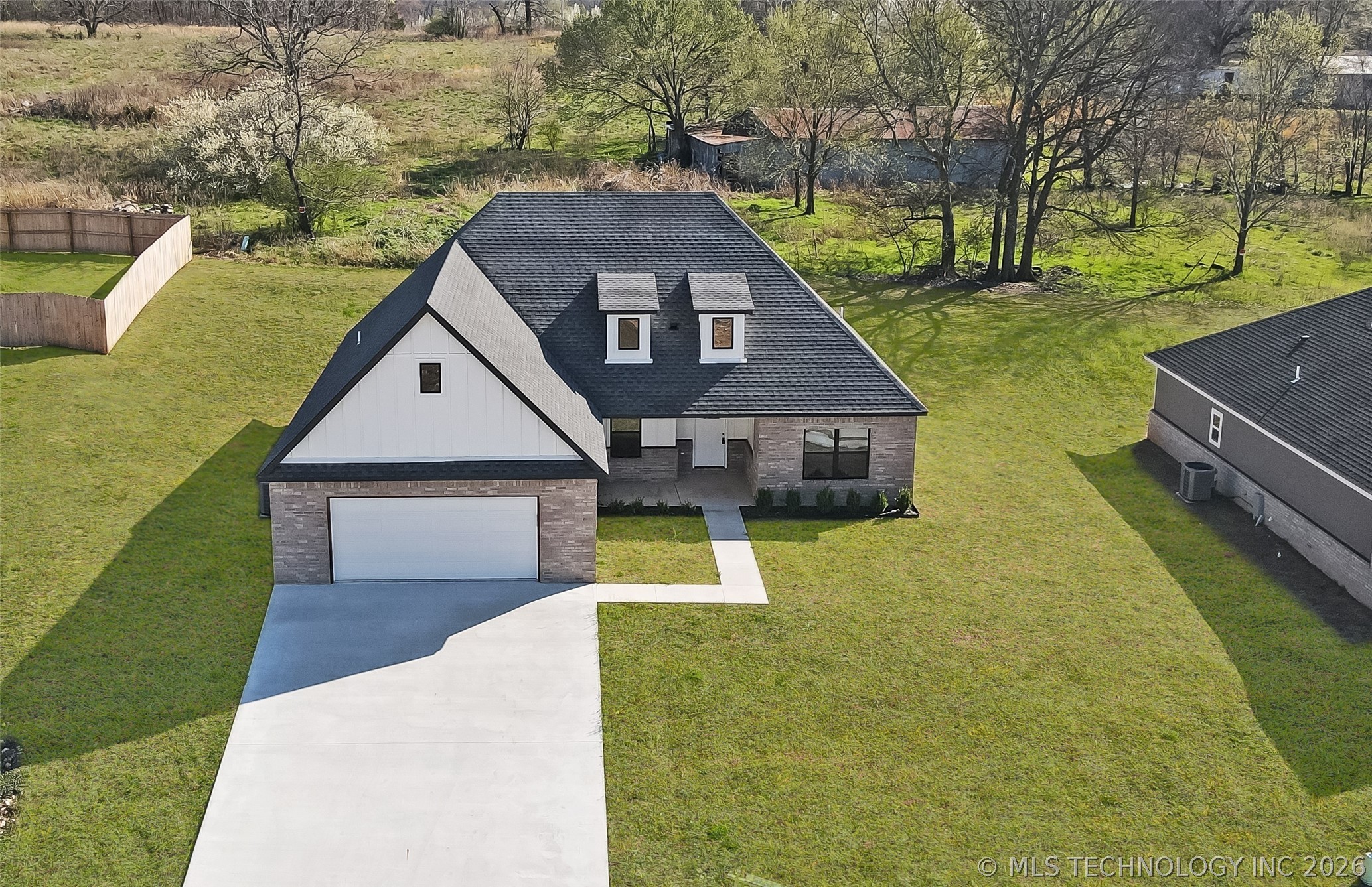 890 E Harlan Drive Tahlequah OK 74464