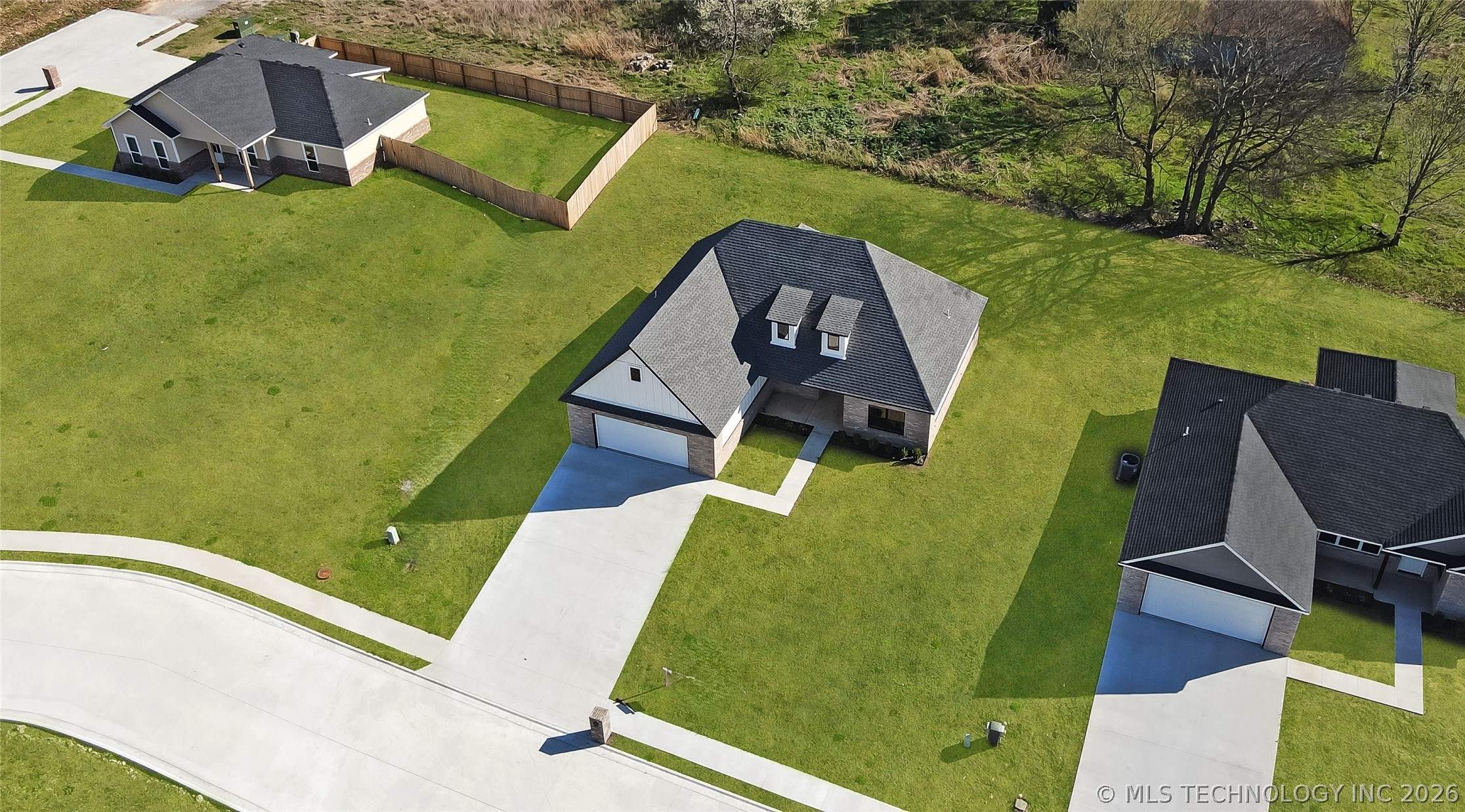 890 E Harlan Drive Tahlequah OK 74464