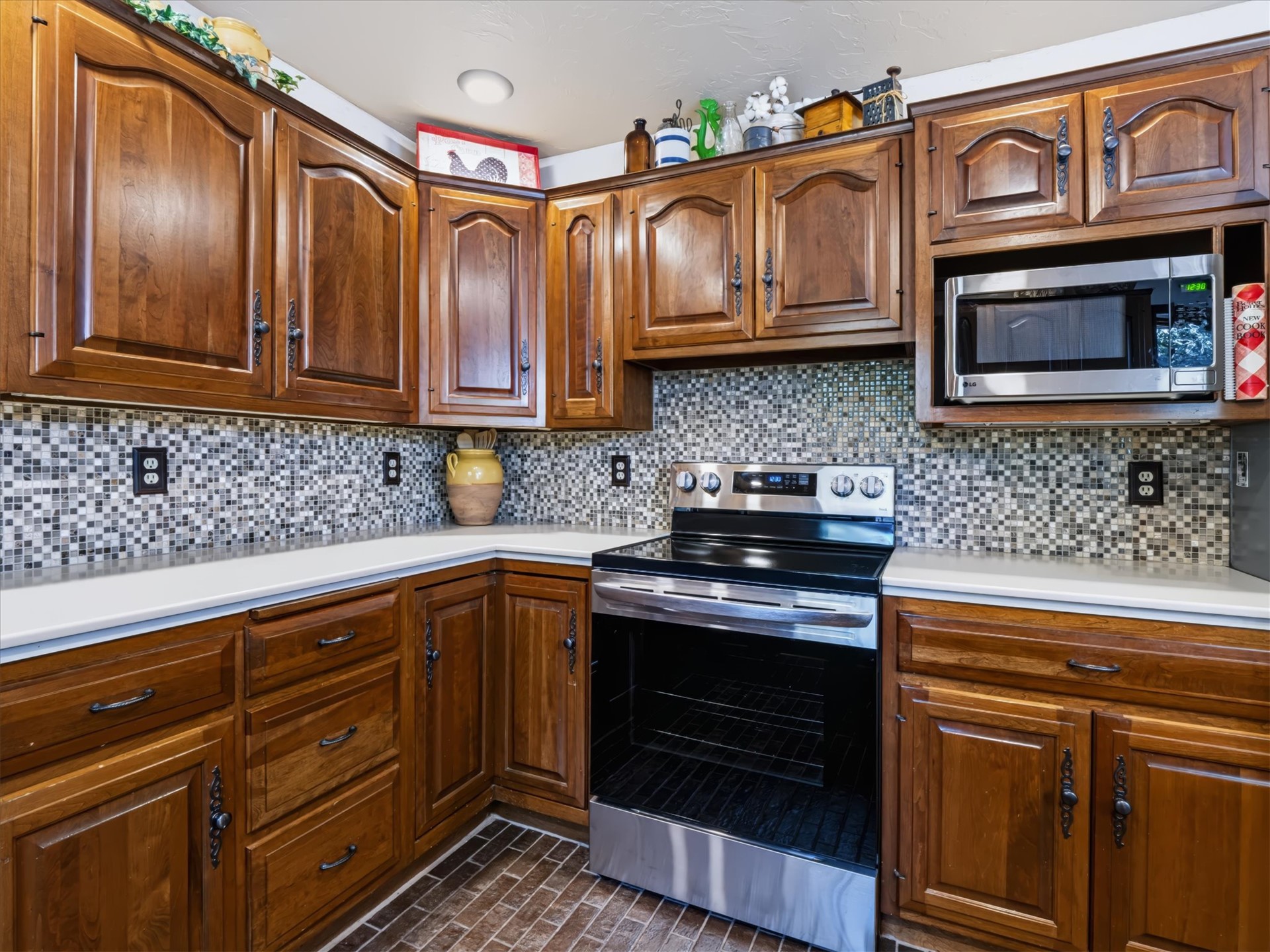1133 W Chicken Fight Road W Atoka OK 74525