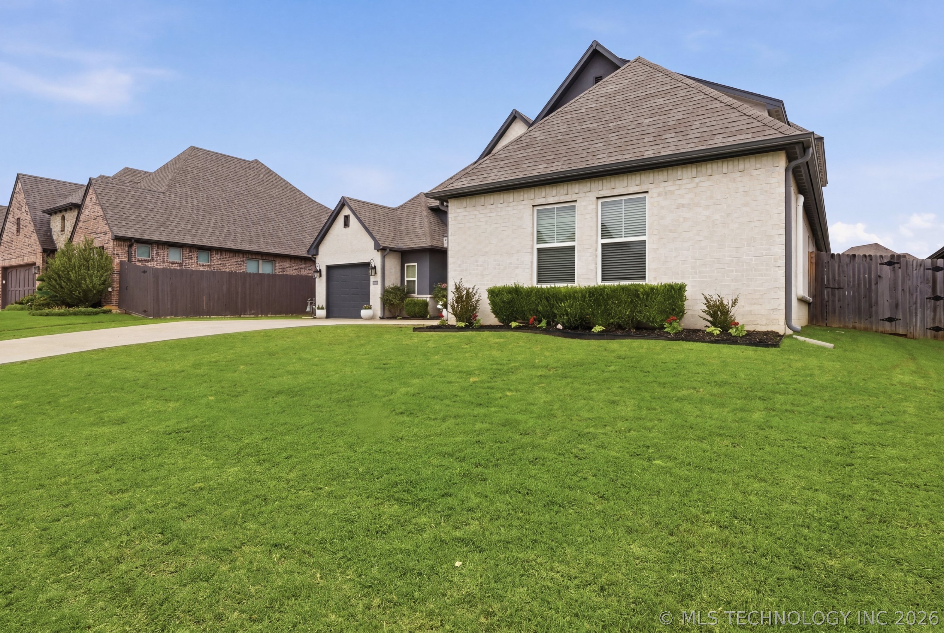 8729 S Phoenix Place W Tulsa OK 74132