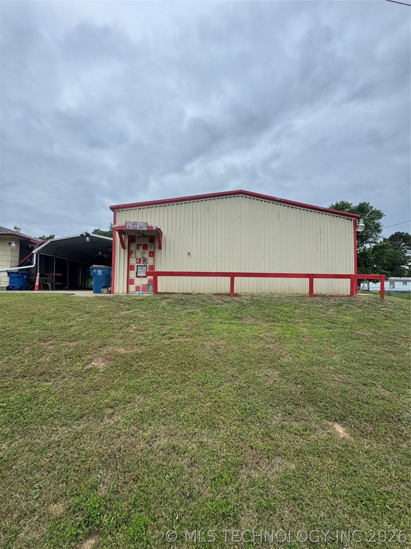 101 N 3rd Street Hartshorne OK 74547