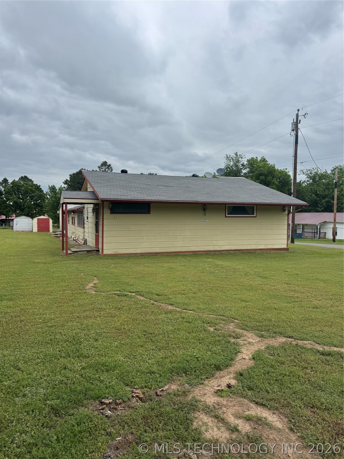 101 N 3rd Street Hartshorne OK 74547