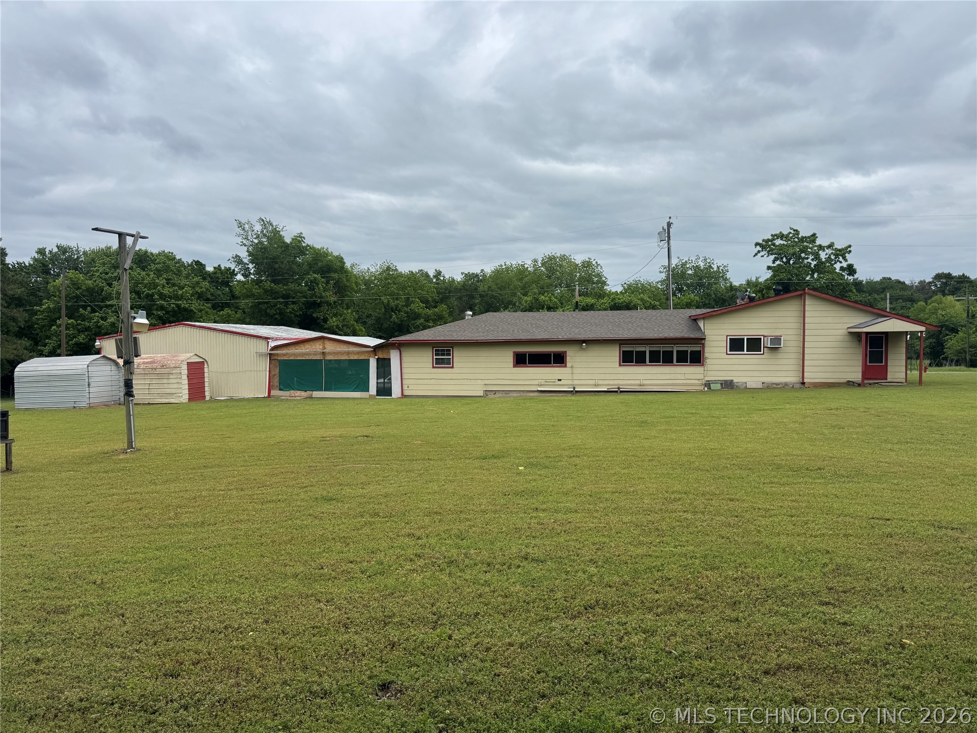 101 N 3rd Street Hartshorne OK 74547