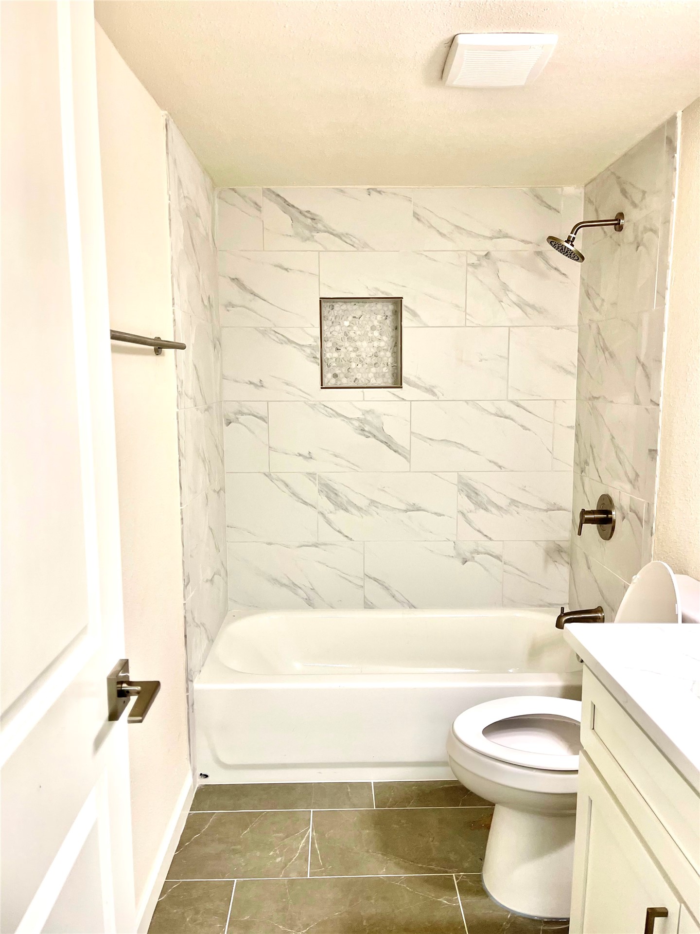 2424 S 137th East Eastavenue Tulsa OK 74134