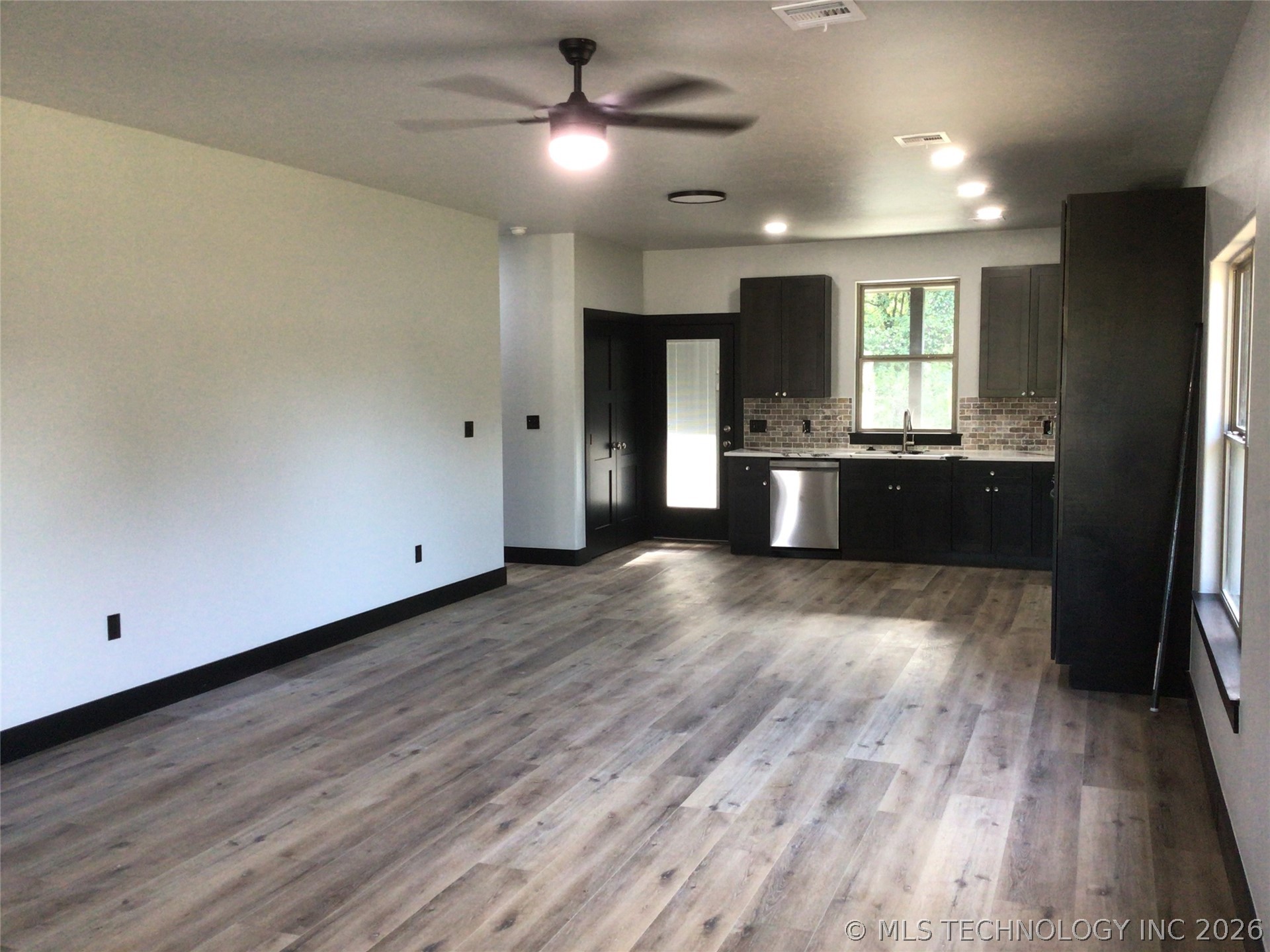 106 S Elliott Street Pryor OK 74361